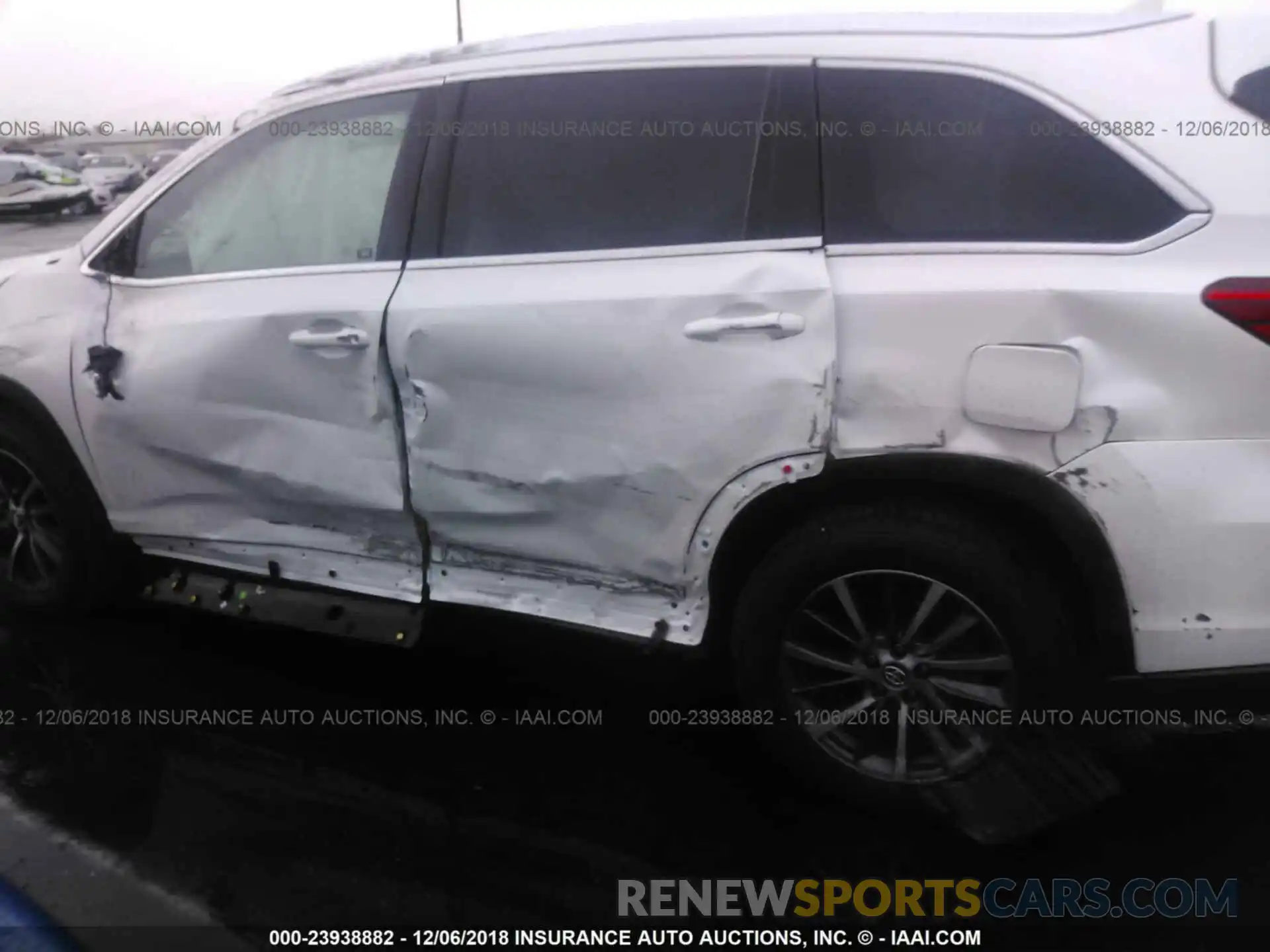 6 Photograph of a damaged car 5TDKZRFH8KS552717 TOYOTA HIGHLANDER 2019