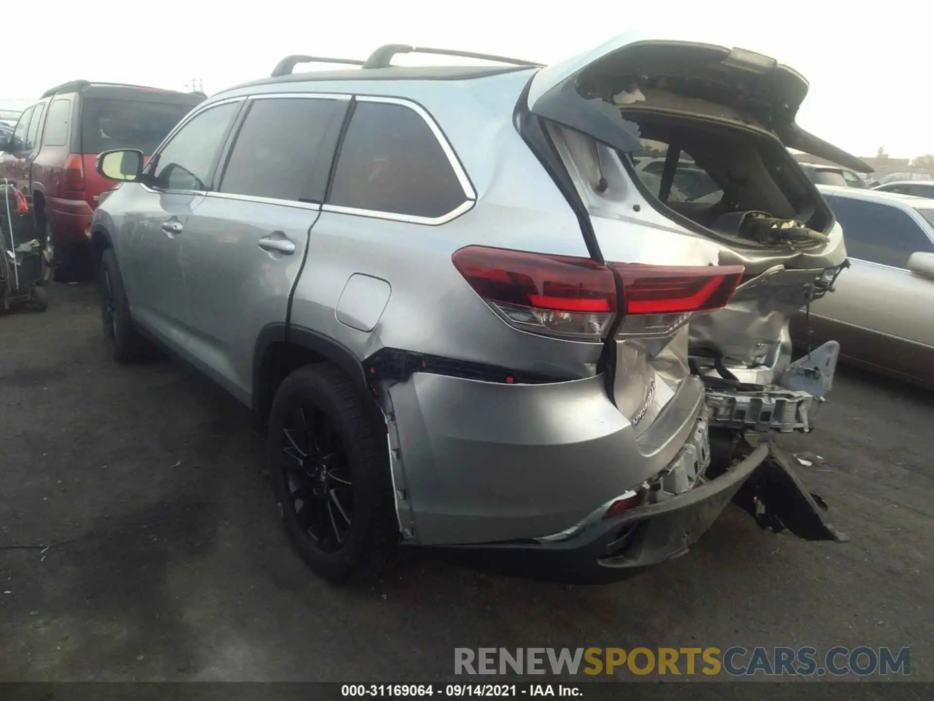 3 Фотография поврежденного автомобиля 5TDKZRFH8KS554130 TOYOTA HIGHLANDER 2019