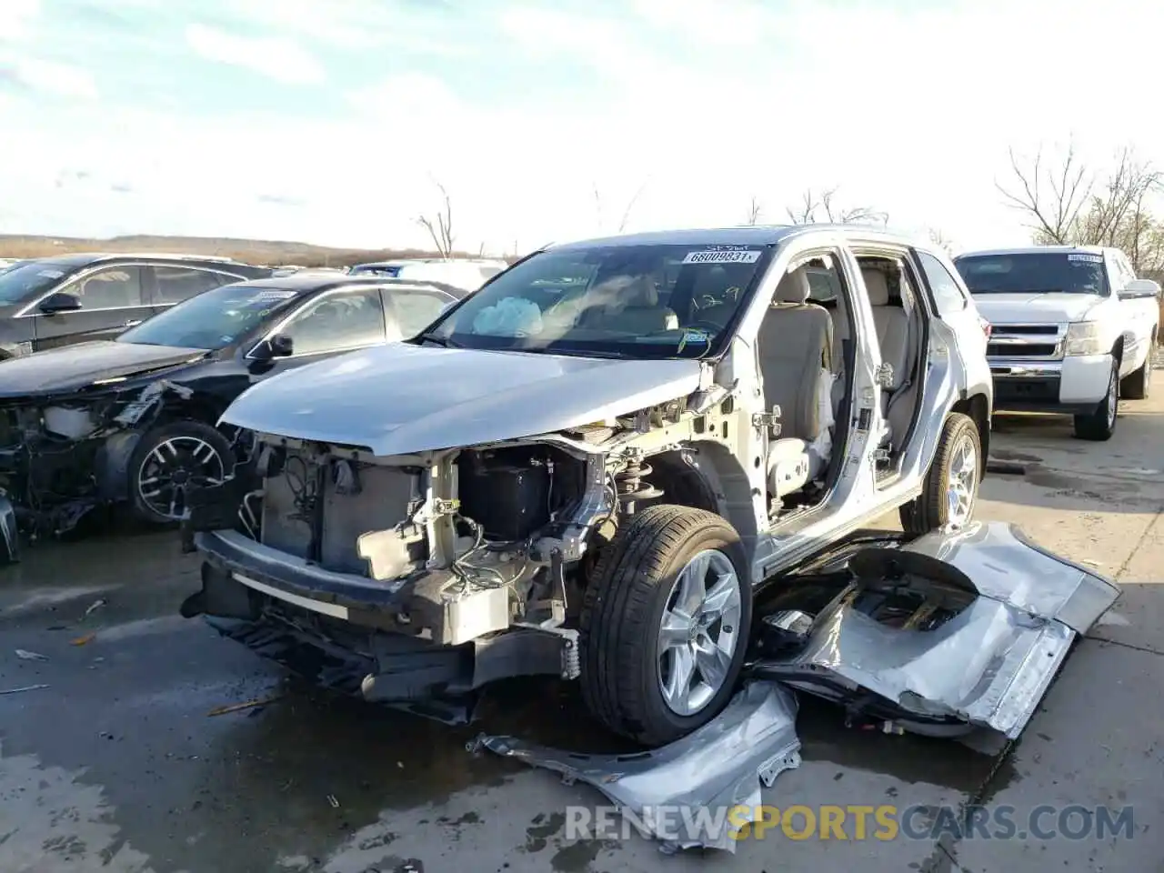 2 Фотография поврежденного автомобиля 5TDKZRFH8KS554564 TOYOTA HIGHLANDER 2019