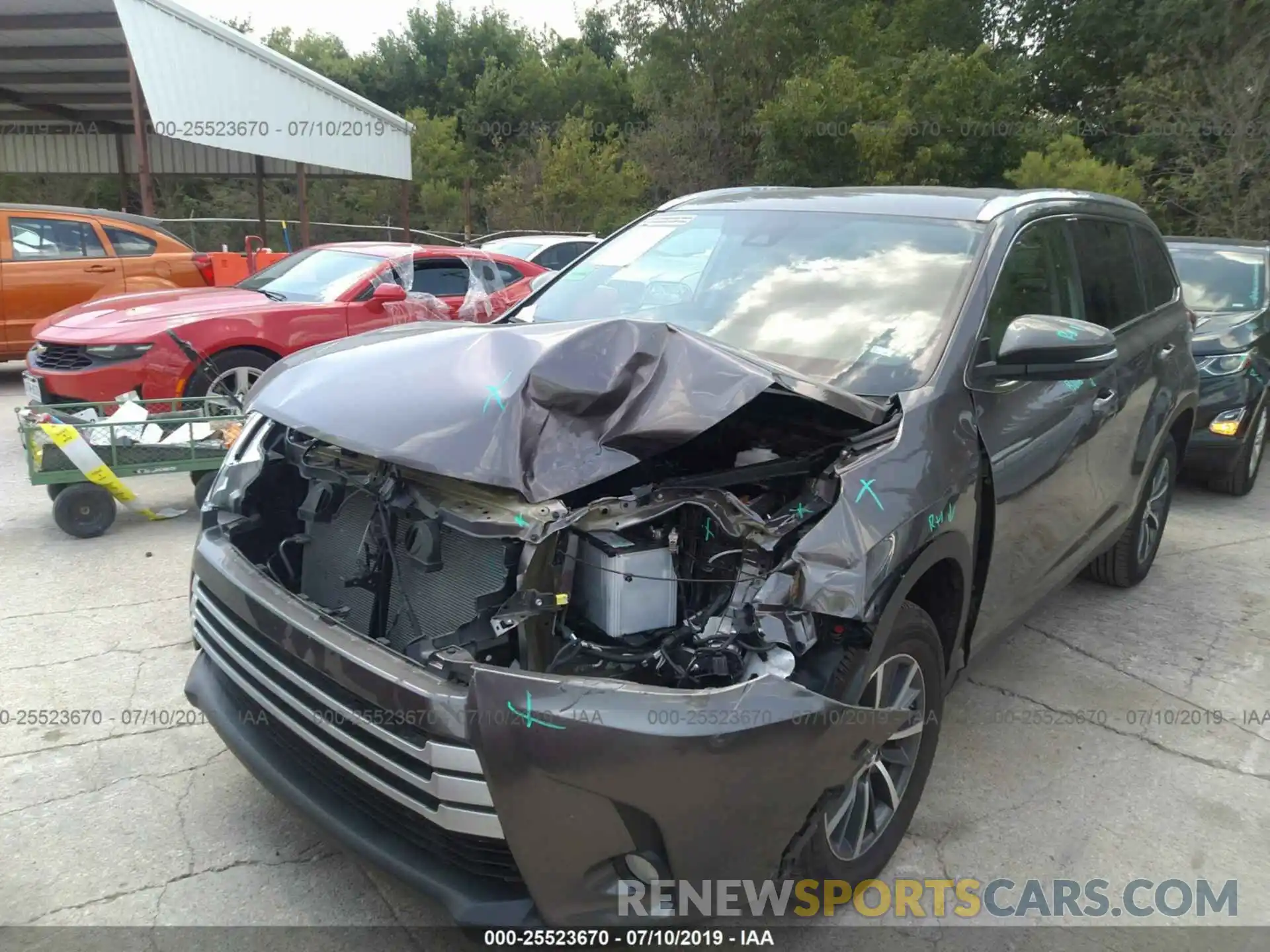 6 Photograph of a damaged car 5TDKZRFH8KS558775 TOYOTA HIGHLANDER 2019