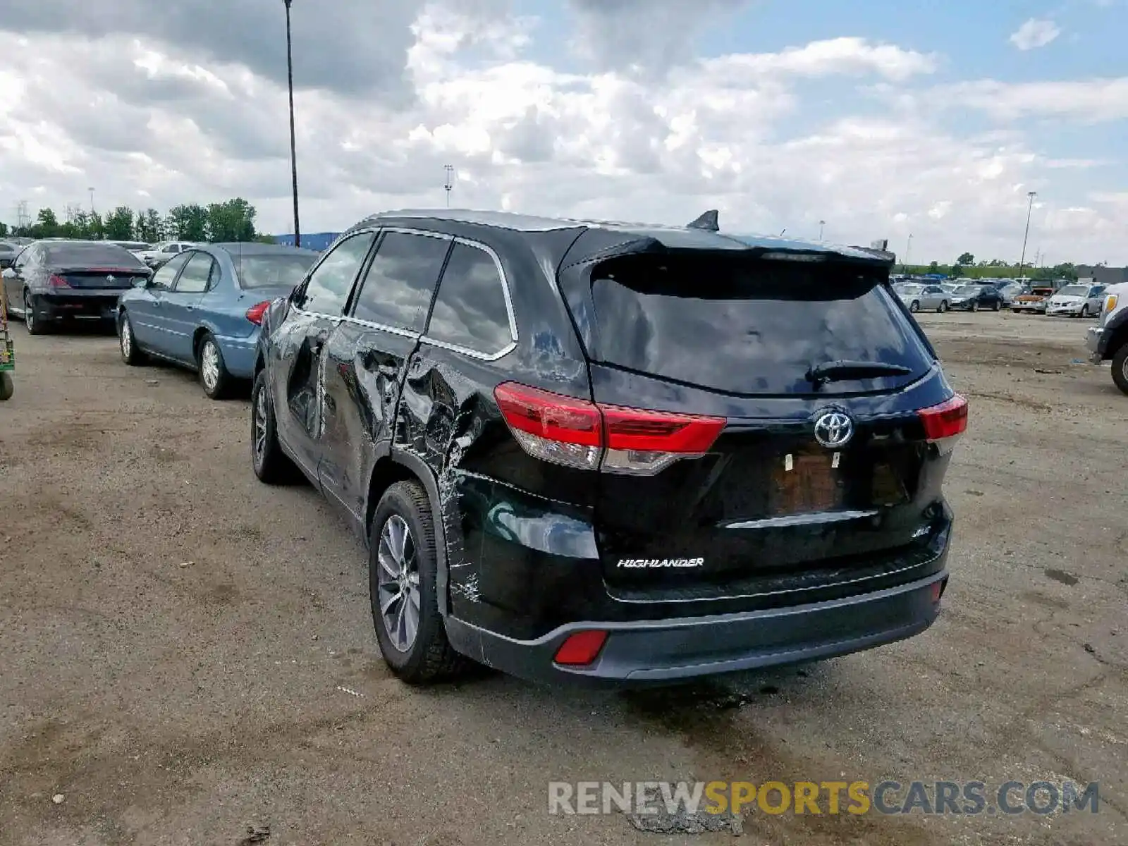 3 Фотография поврежденного автомобиля 5TDKZRFH8KS560784 TOYOTA HIGHLANDER 2019