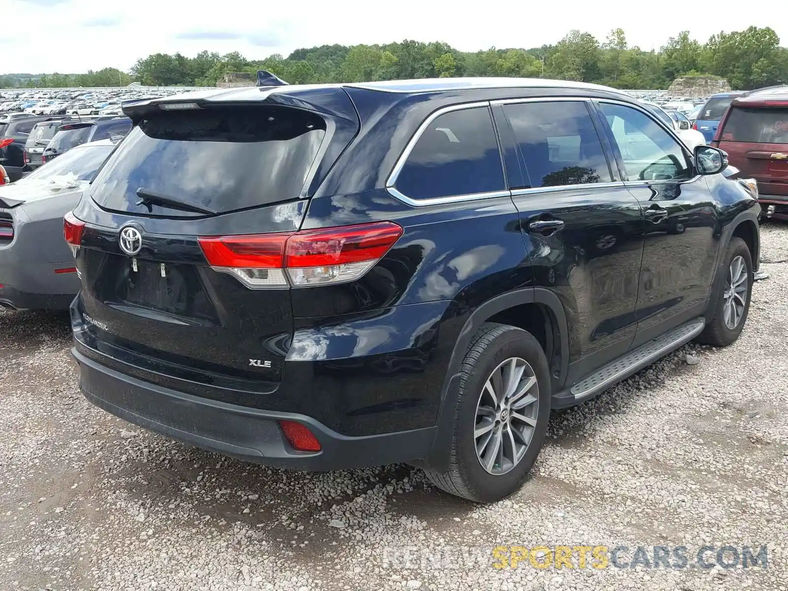 4 Фотография поврежденного автомобиля 5TDKZRFH8KS564673 TOYOTA HIGHLANDER 2019