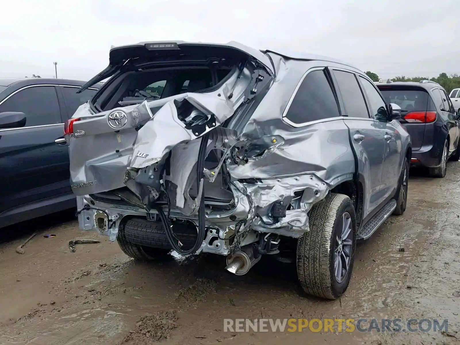 4 Фотография поврежденного автомобиля 5TDKZRFH8KS565046 TOYOTA HIGHLANDER 2019