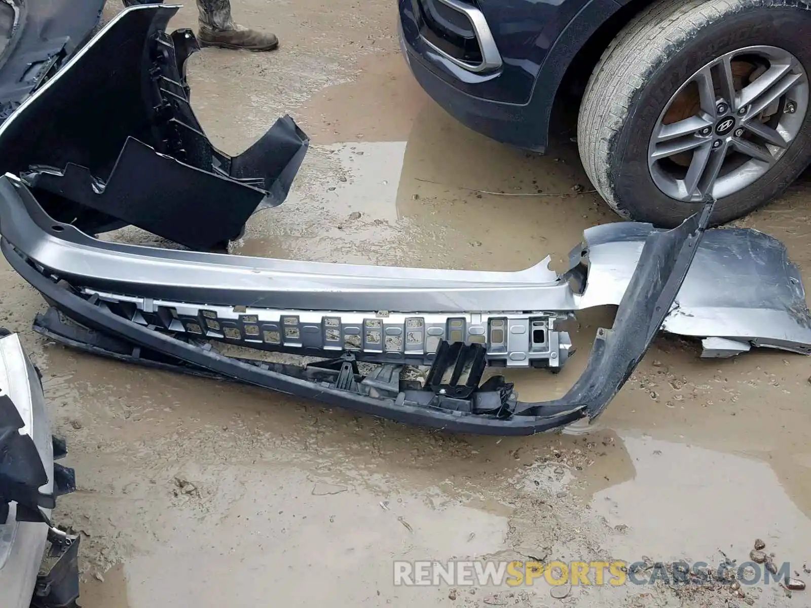 9 Фотография поврежденного автомобиля 5TDKZRFH8KS565046 TOYOTA HIGHLANDER 2019