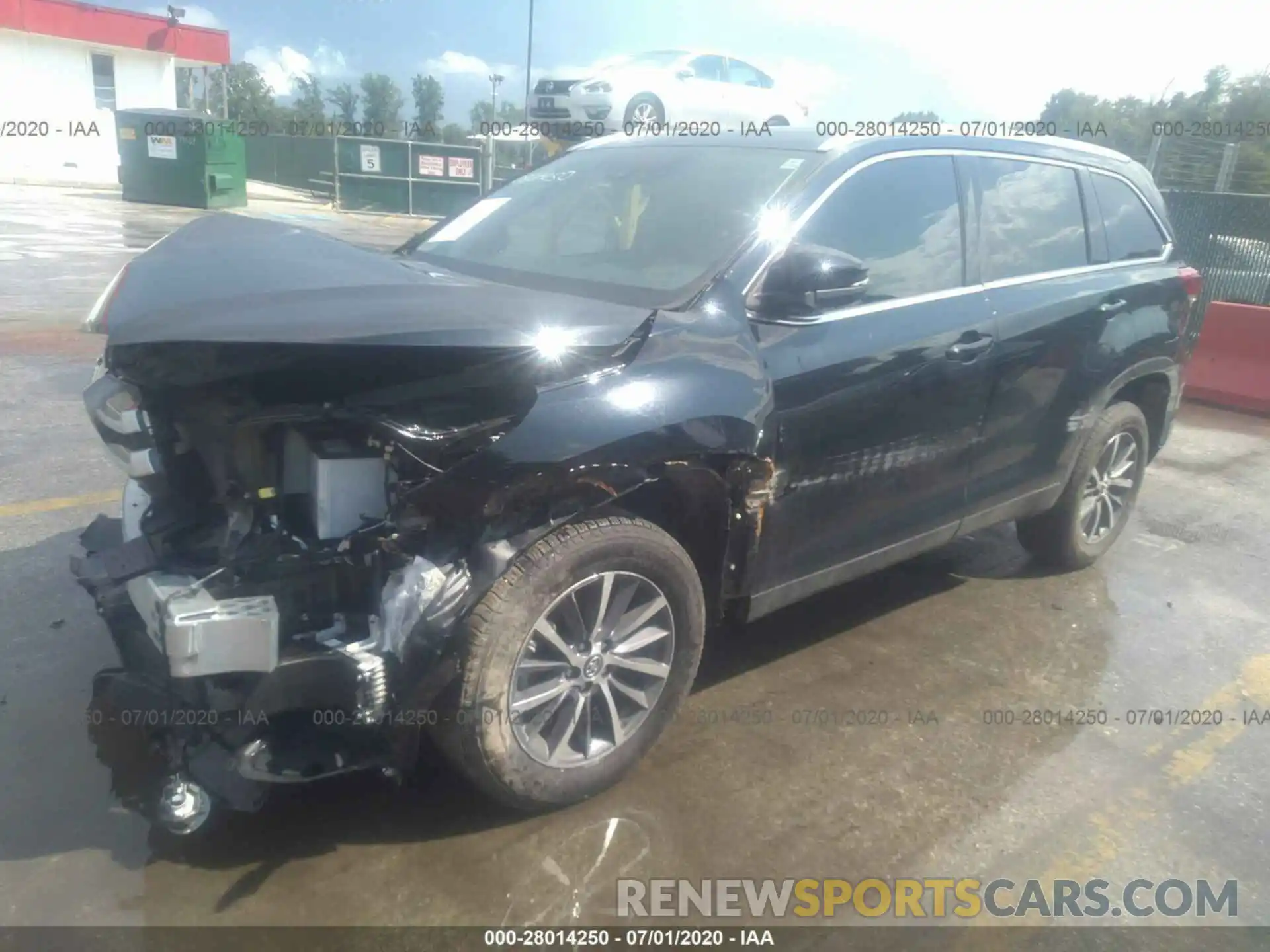 2 Photograph of a damaged car 5TDKZRFH8KS566116 TOYOTA HIGHLANDER 2019