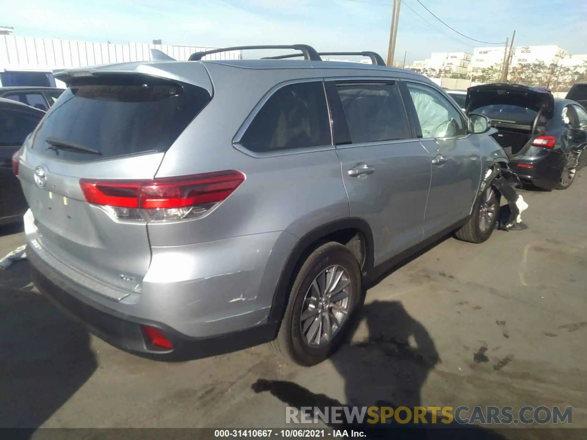 4 Фотография поврежденного автомобиля 5TDKZRFH8KS572854 TOYOTA HIGHLANDER 2019