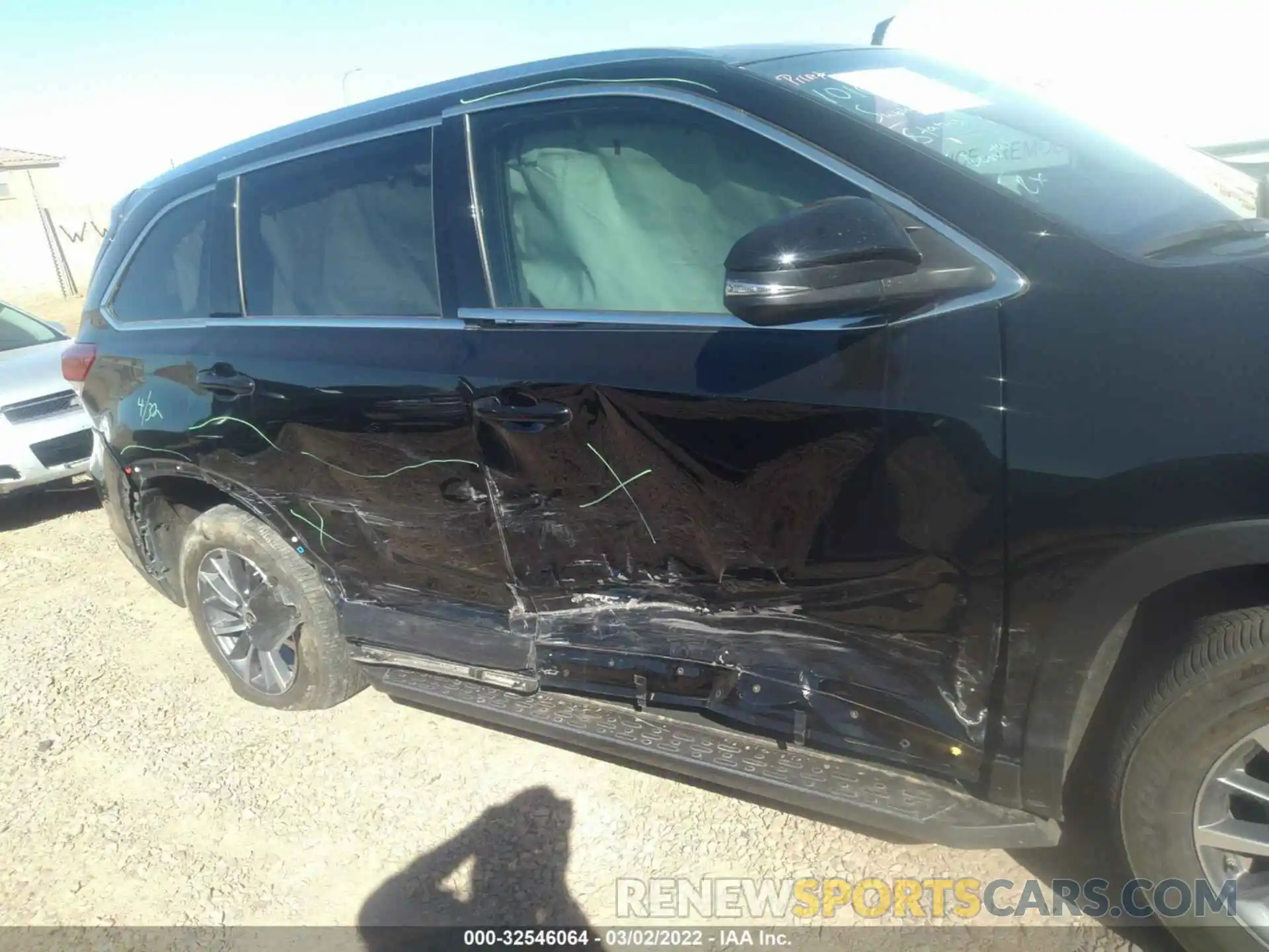 6 Photograph of a damaged car 5TDKZRFH8KS574443 TOYOTA HIGHLANDER 2019