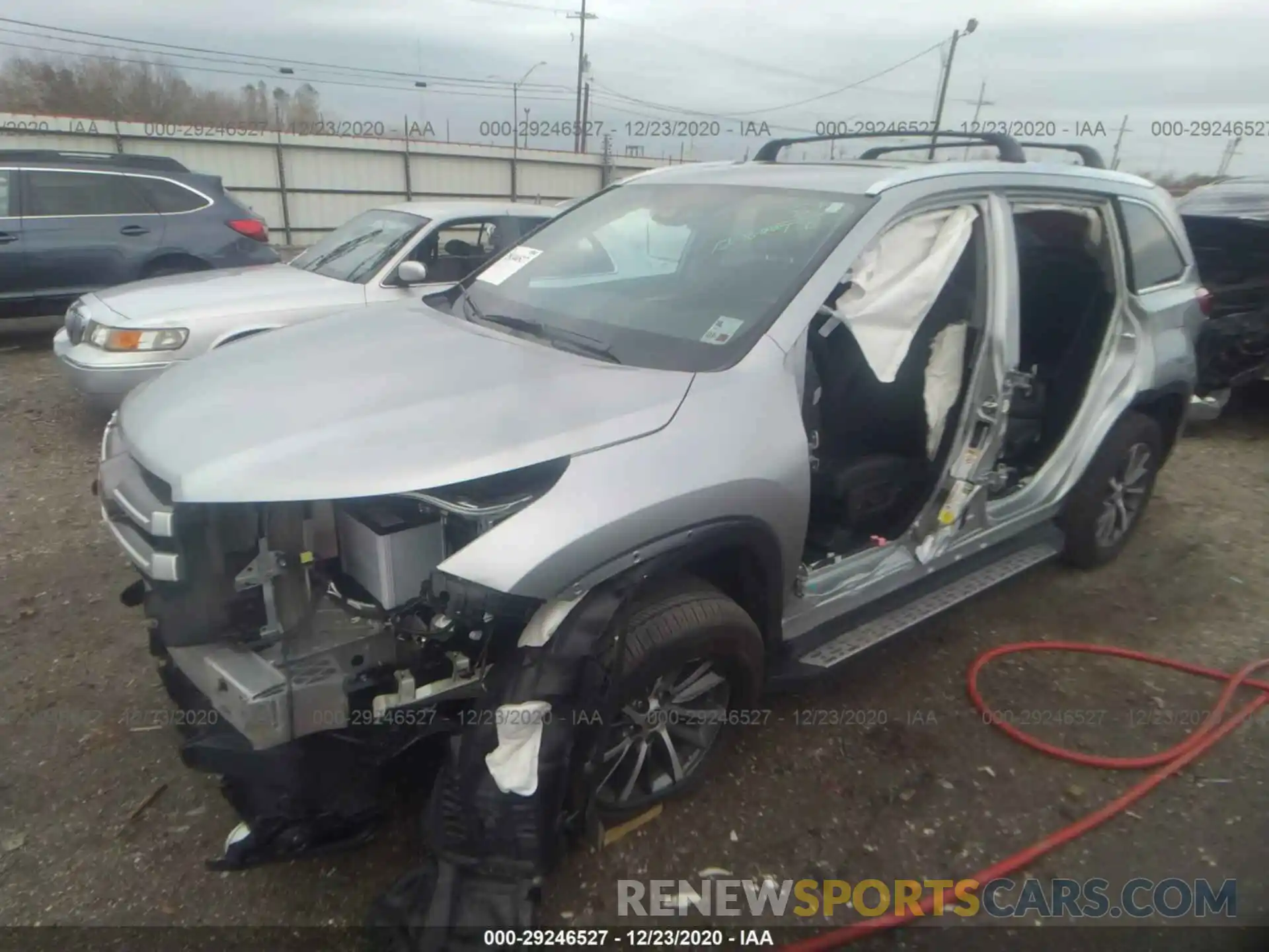 2 Photograph of a damaged car 5TDKZRFH8KS575110 TOYOTA HIGHLANDER 2019