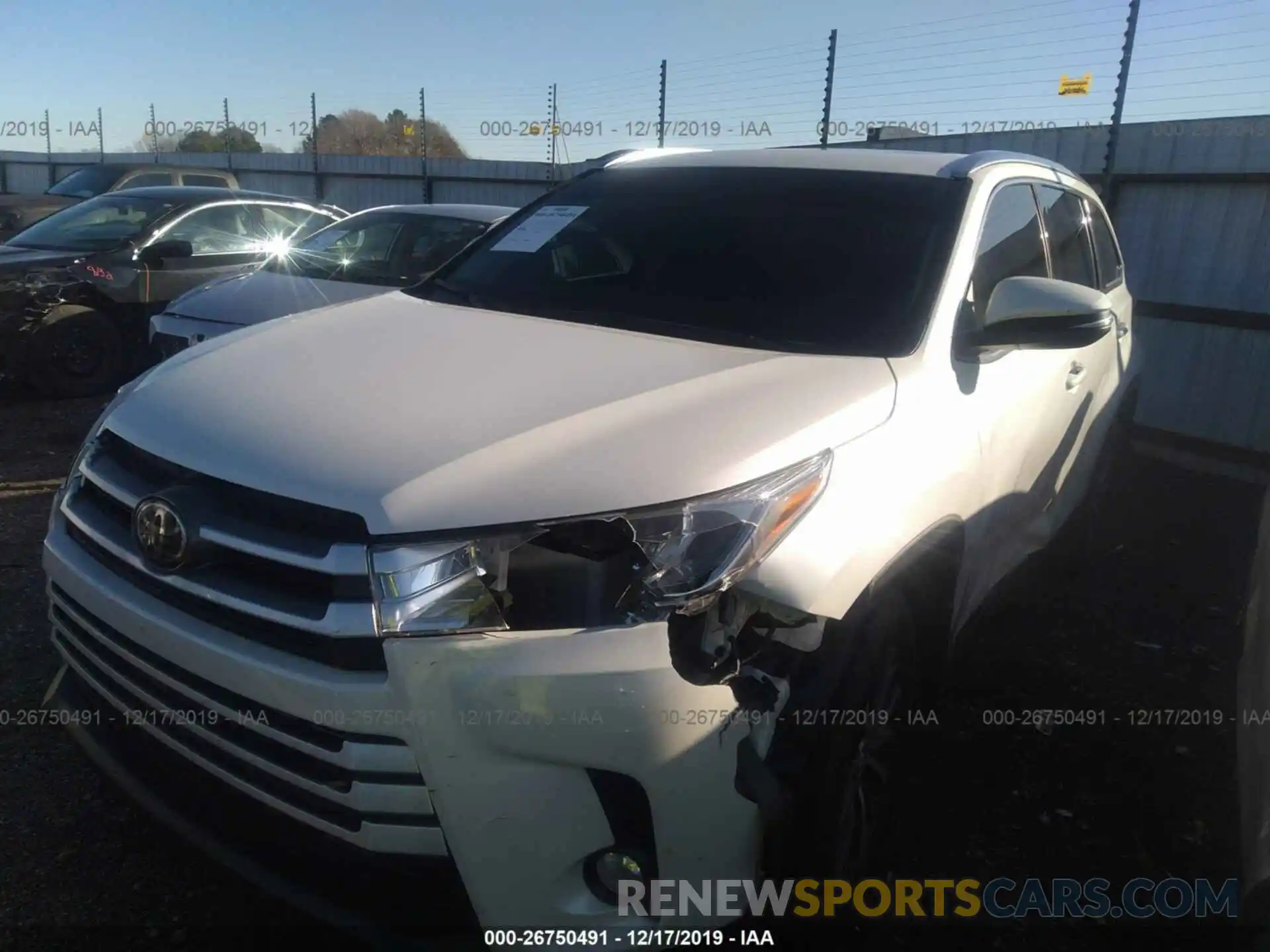 2 Photograph of a damaged car 5TDKZRFH9KS304475 TOYOTA HIGHLANDER 2019