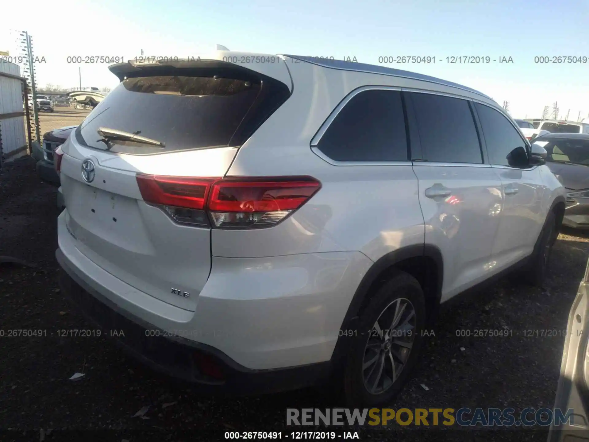 4 Фотография поврежденного автомобиля 5TDKZRFH9KS304475 TOYOTA HIGHLANDER 2019