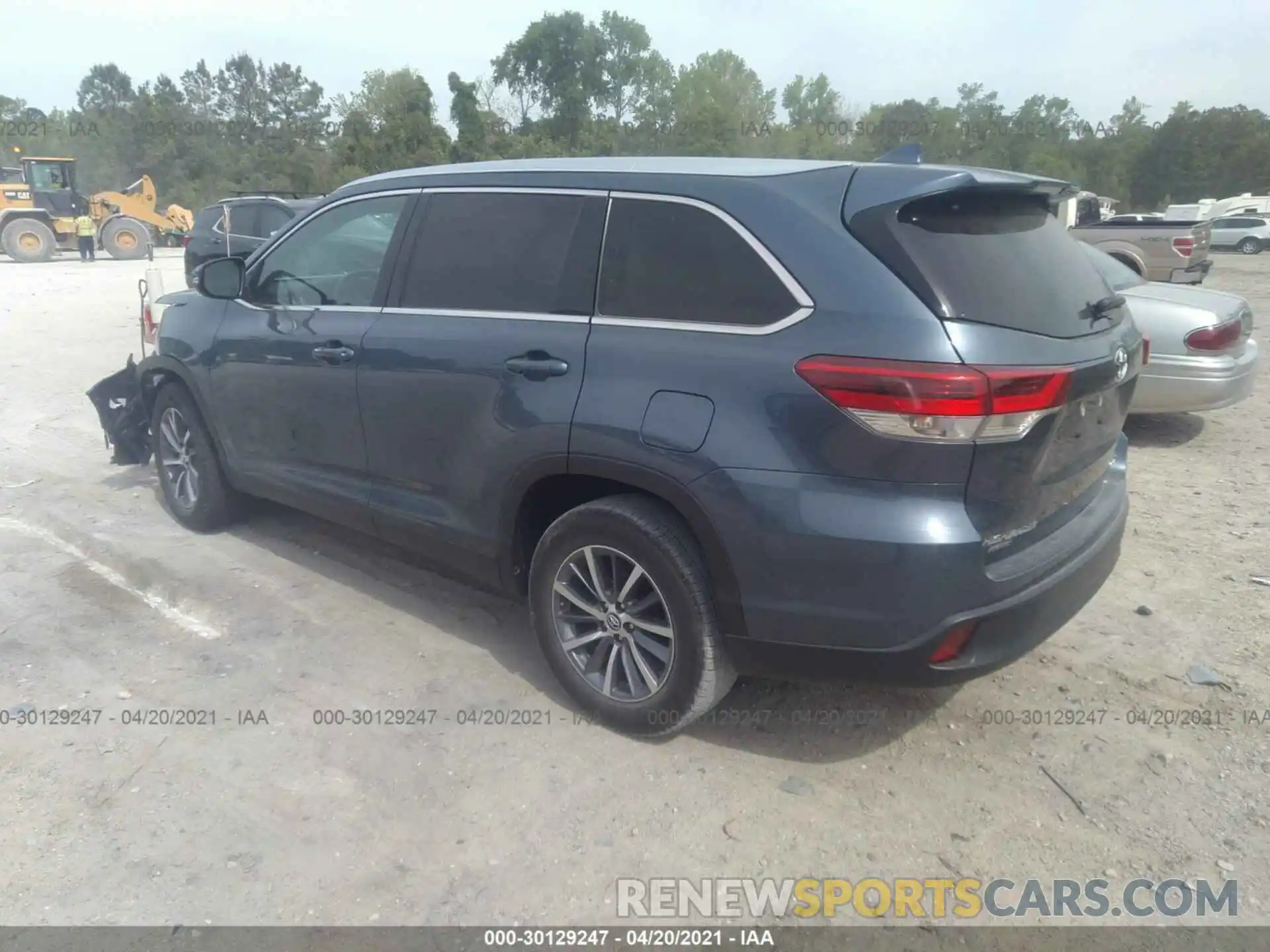 3 Photograph of a damaged car 5TDKZRFH9KS312754 TOYOTA HIGHLANDER 2019