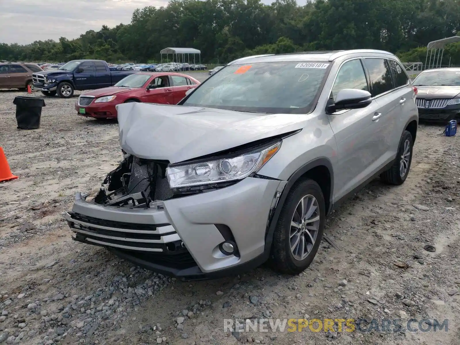 2 Photograph of a damaged car 5TDKZRFH9KS321082 TOYOTA HIGHLANDER 2019