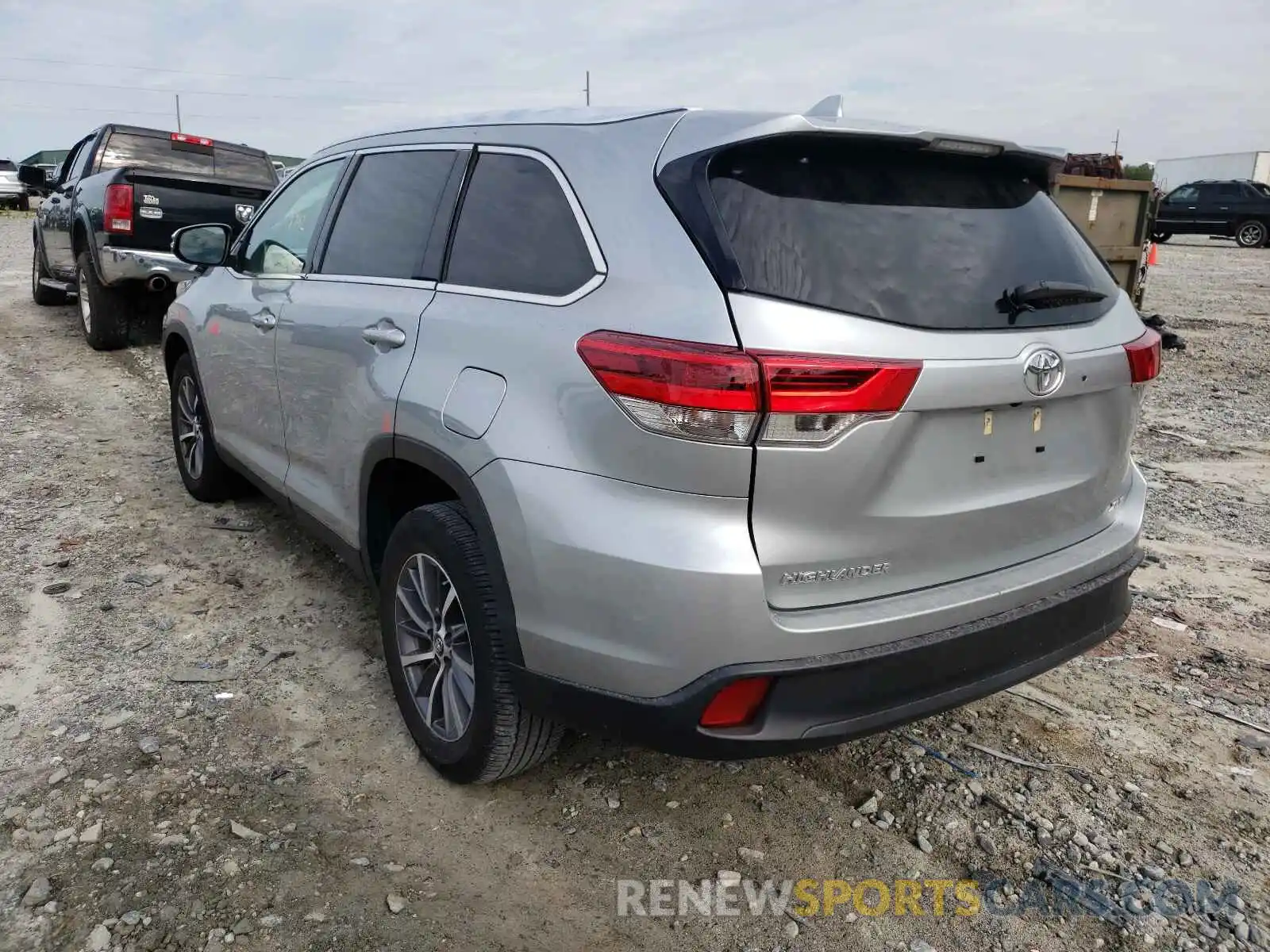 3 Фотография поврежденного автомобиля 5TDKZRFH9KS321082 TOYOTA HIGHLANDER 2019