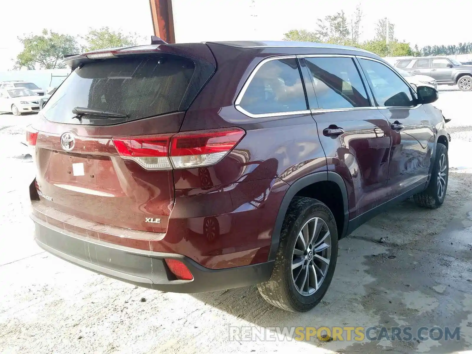 4 Фотография поврежденного автомобиля 5TDKZRFH9KS329750 TOYOTA HIGHLANDER 2019