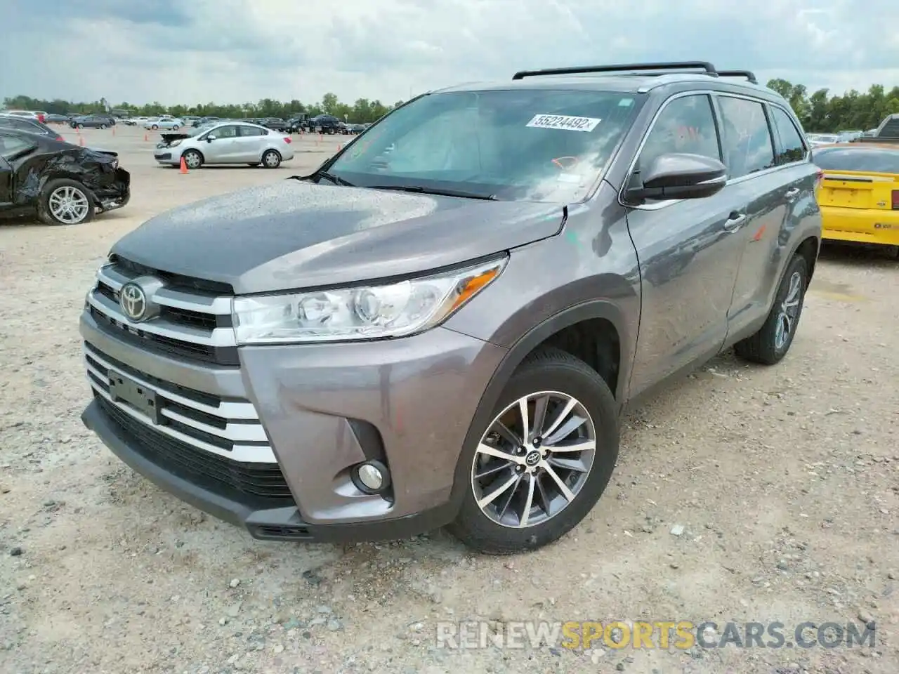 2 Photograph of a damaged car 5TDKZRFH9KS345480 TOYOTA HIGHLANDER 2019