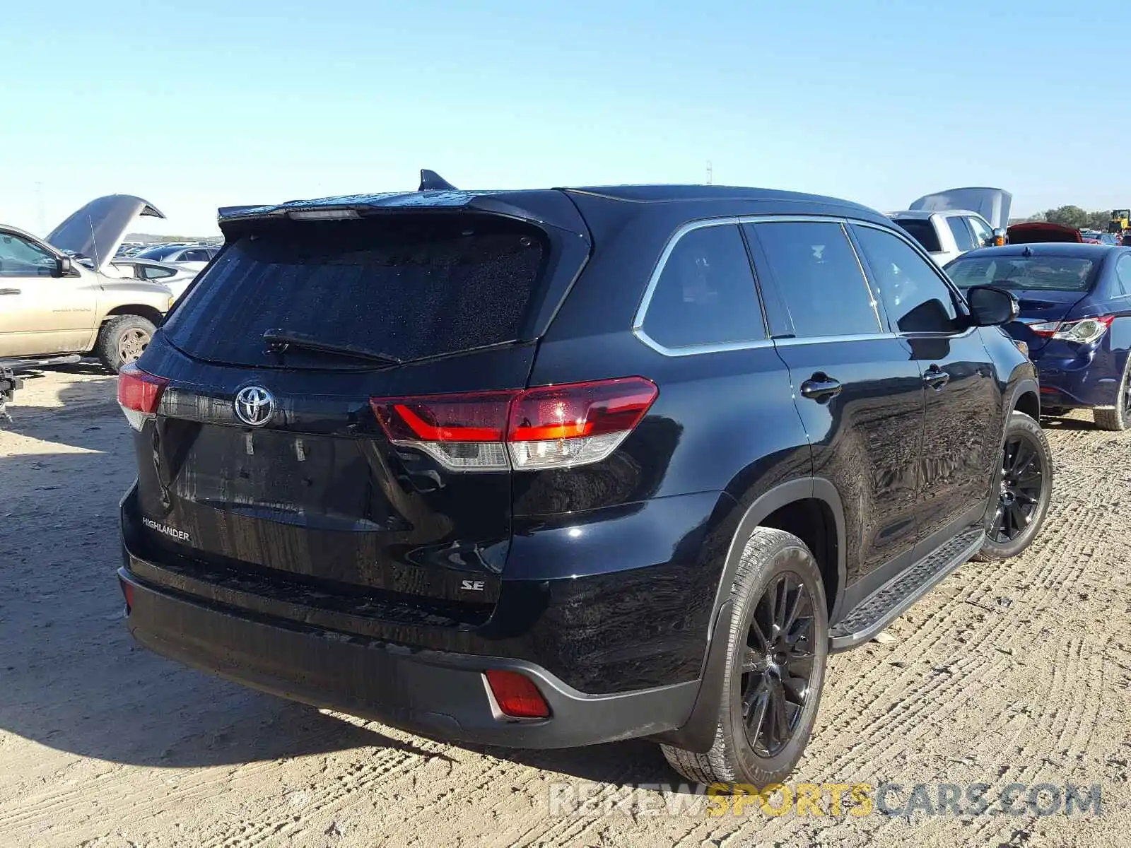 4 Фотография поврежденного автомобиля 5TDKZRFH9KS354857 TOYOTA HIGHLANDER 2019