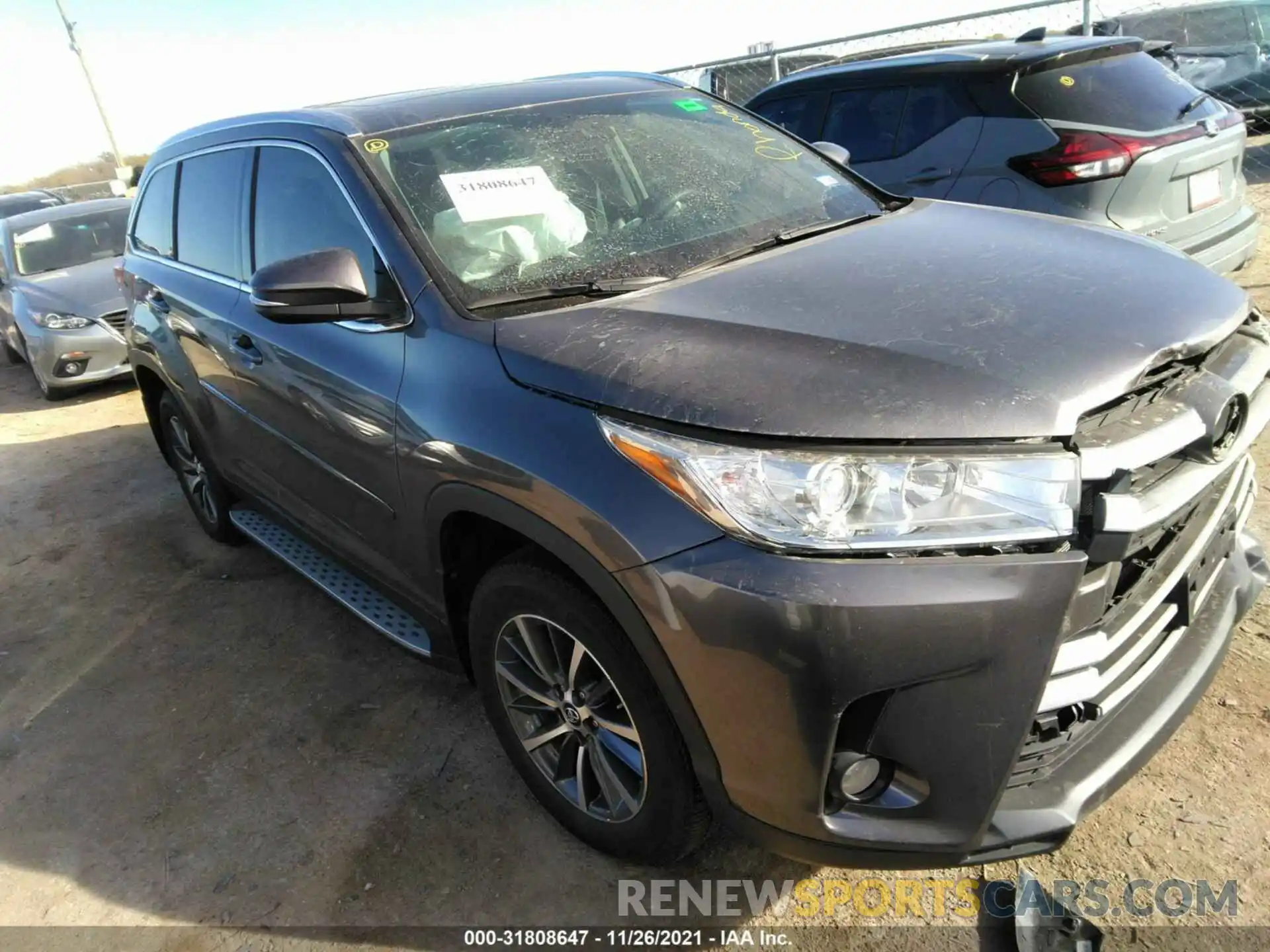 1 Photograph of a damaged car 5TDKZRFH9KS356432 TOYOTA HIGHLANDER 2019