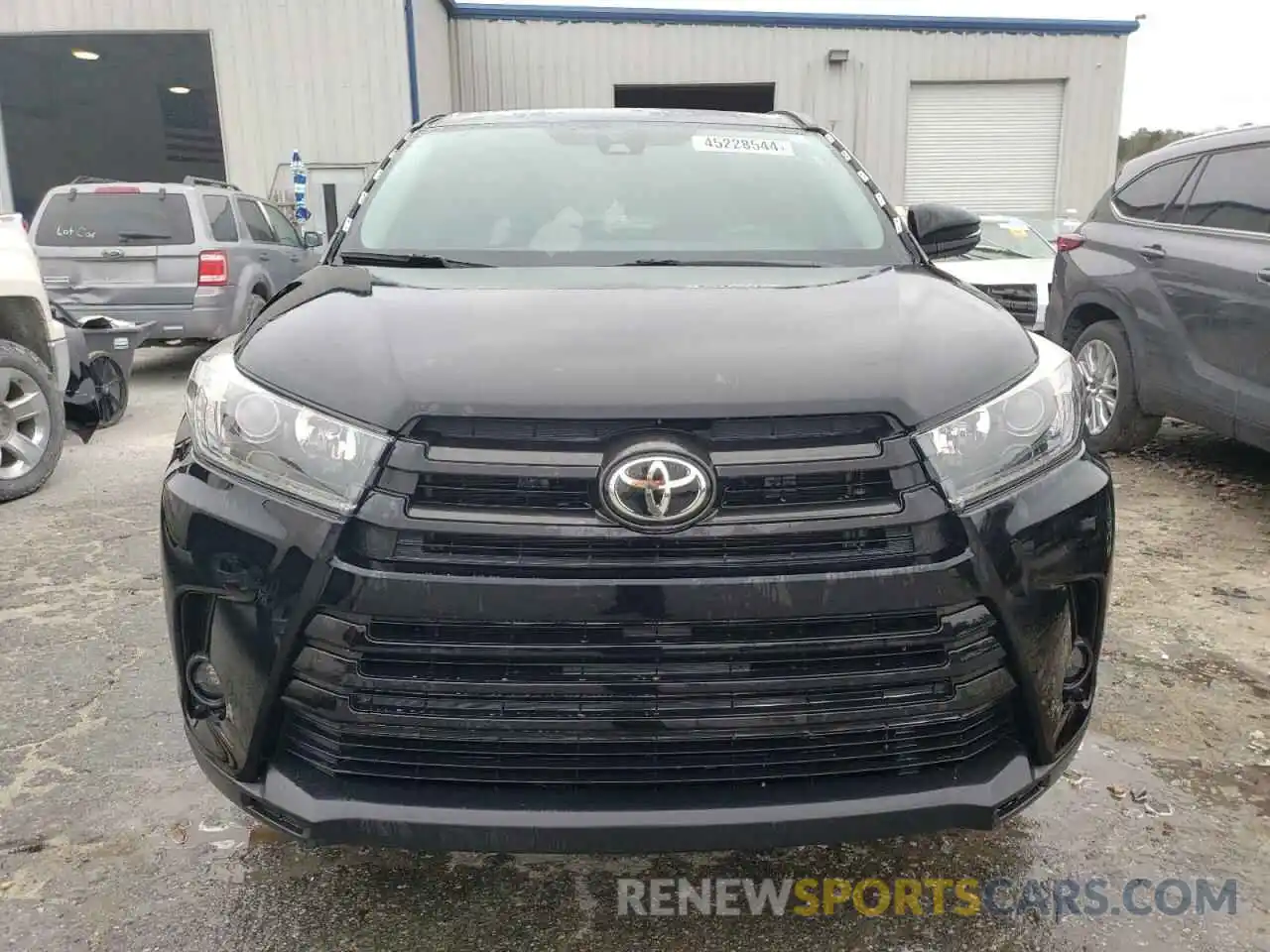 5 Photograph of a damaged car 5TDKZRFH9KS357533 TOYOTA HIGHLANDER 2019