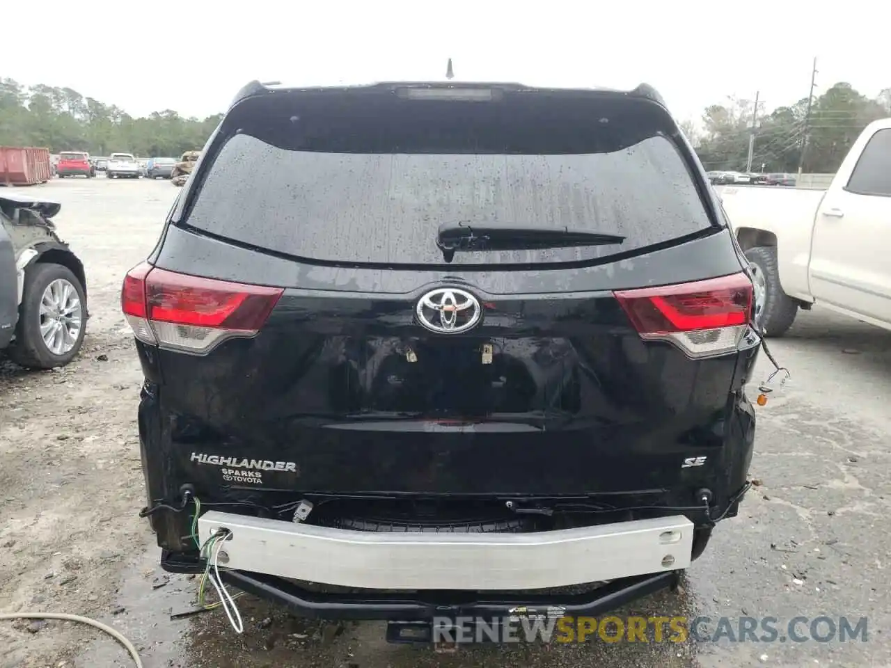 6 Photograph of a damaged car 5TDKZRFH9KS357533 TOYOTA HIGHLANDER 2019