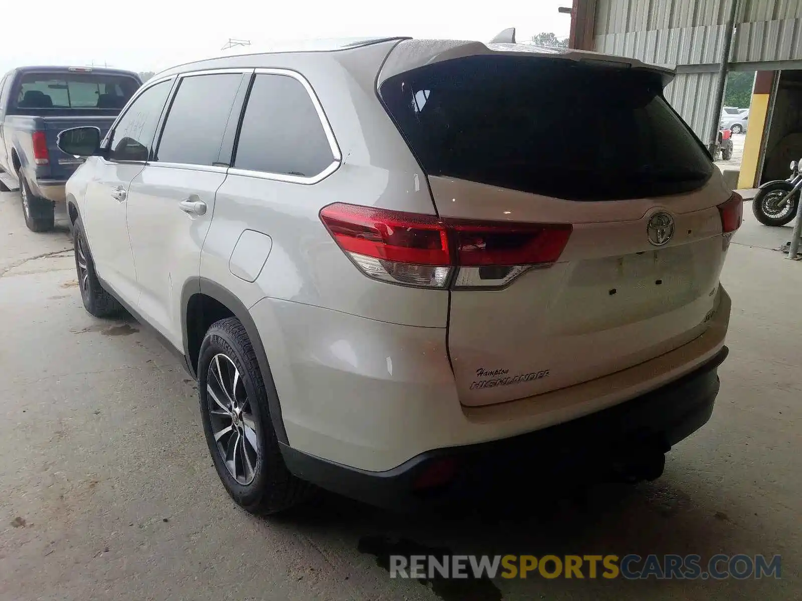 3 Фотография поврежденного автомобиля 5TDKZRFH9KS368693 TOYOTA HIGHLANDER 2019