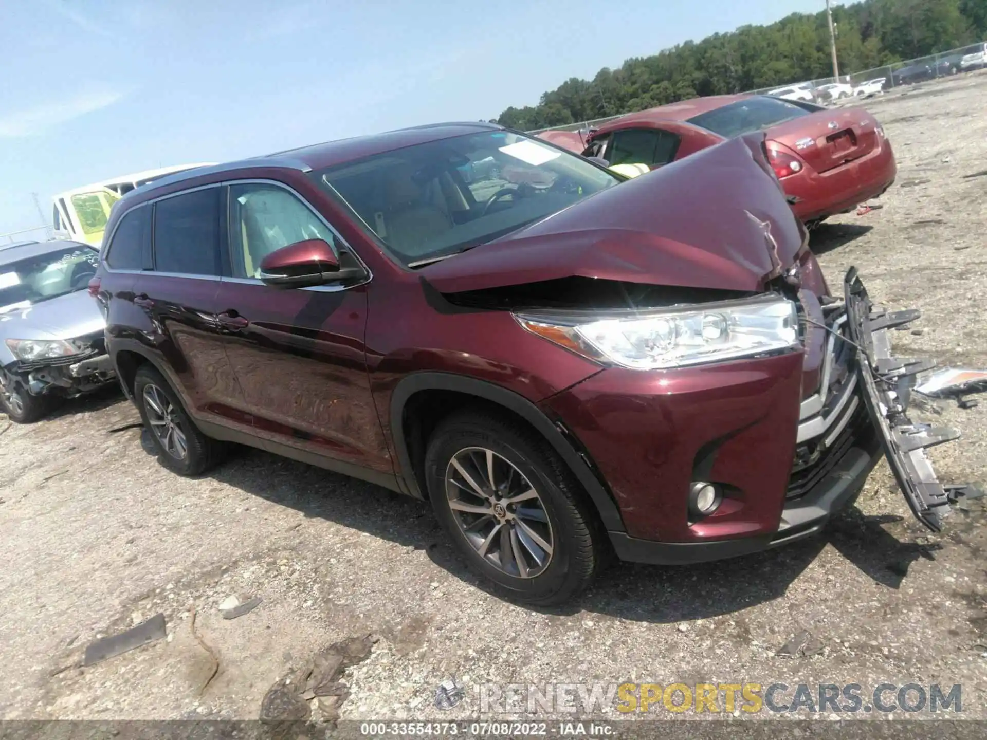 1 Photograph of a damaged car 5TDKZRFH9KS369066 TOYOTA HIGHLANDER 2019