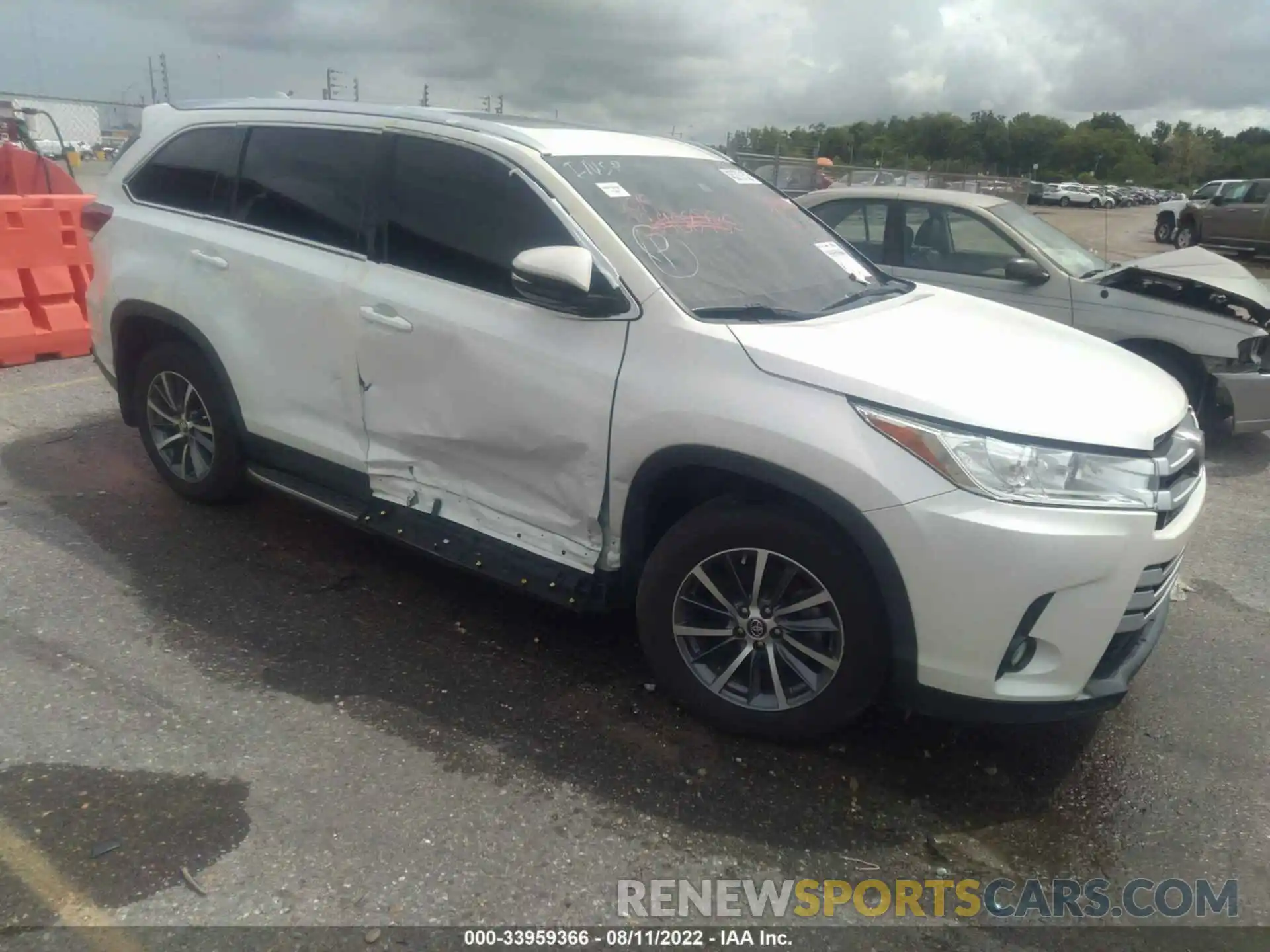 6 Фотография поврежденного автомобиля 5TDKZRFH9KS553780 TOYOTA HIGHLANDER 2019