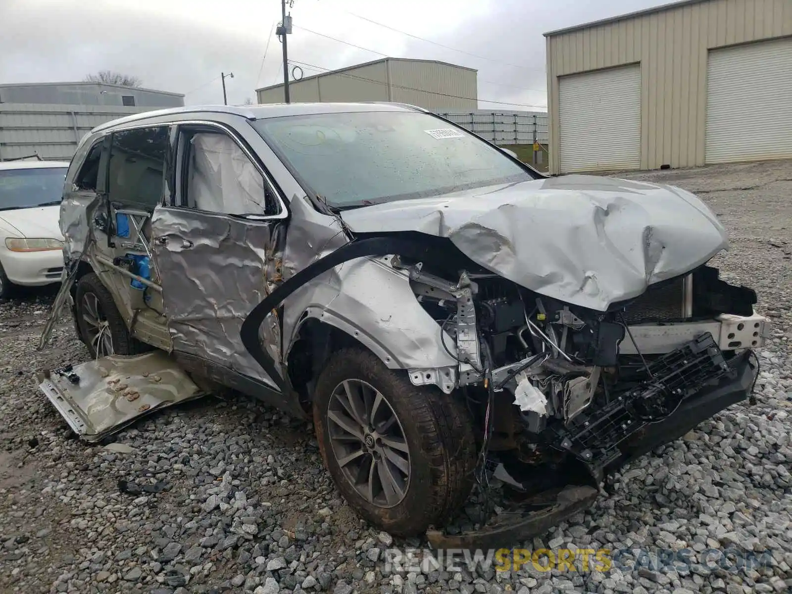 1 Photograph of a damaged car 5TDKZRFH9KS555500 TOYOTA HIGHLANDER 2019