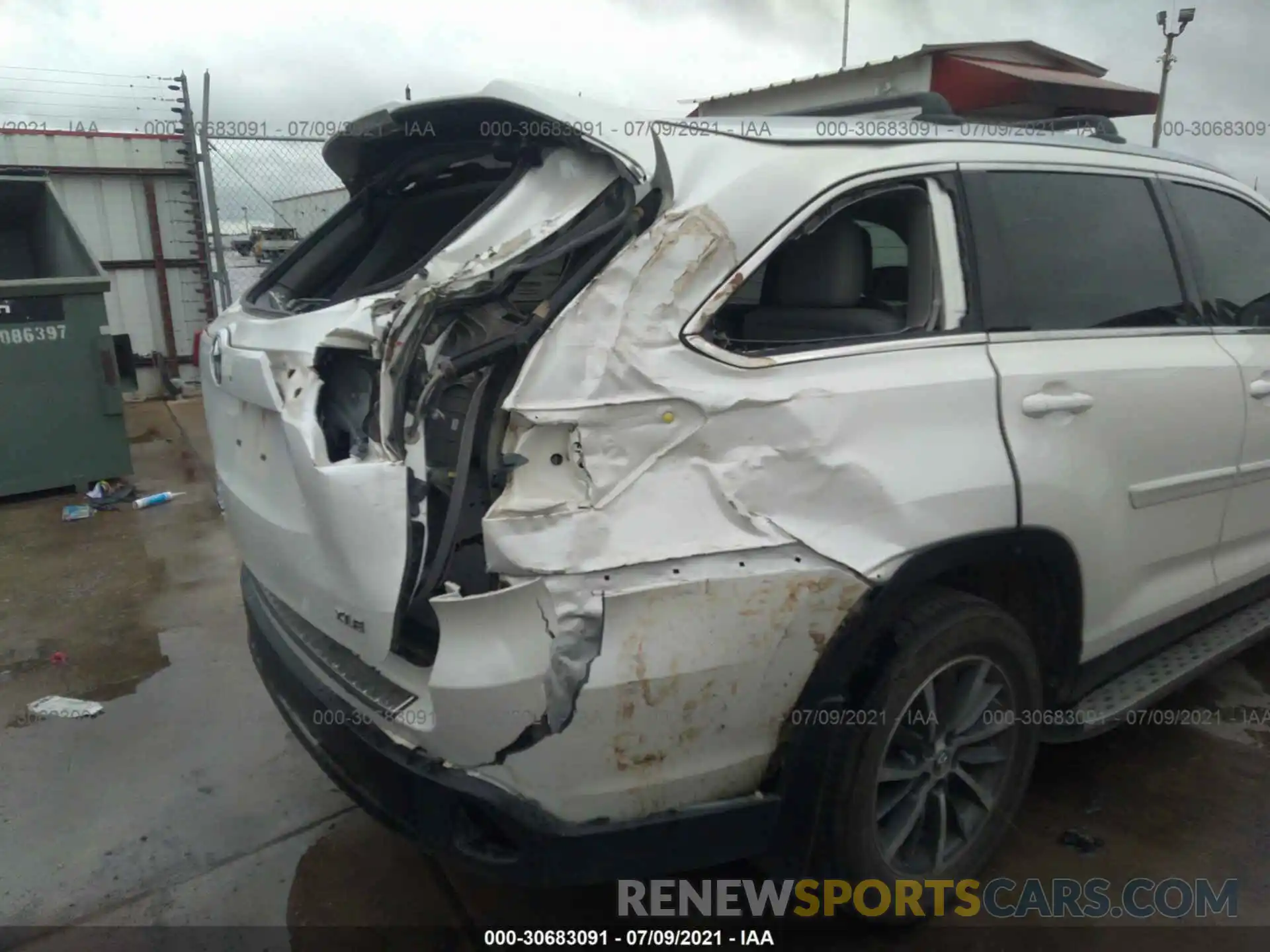 6 Photograph of a damaged car 5TDKZRFH9KS565797 TOYOTA HIGHLANDER 2019