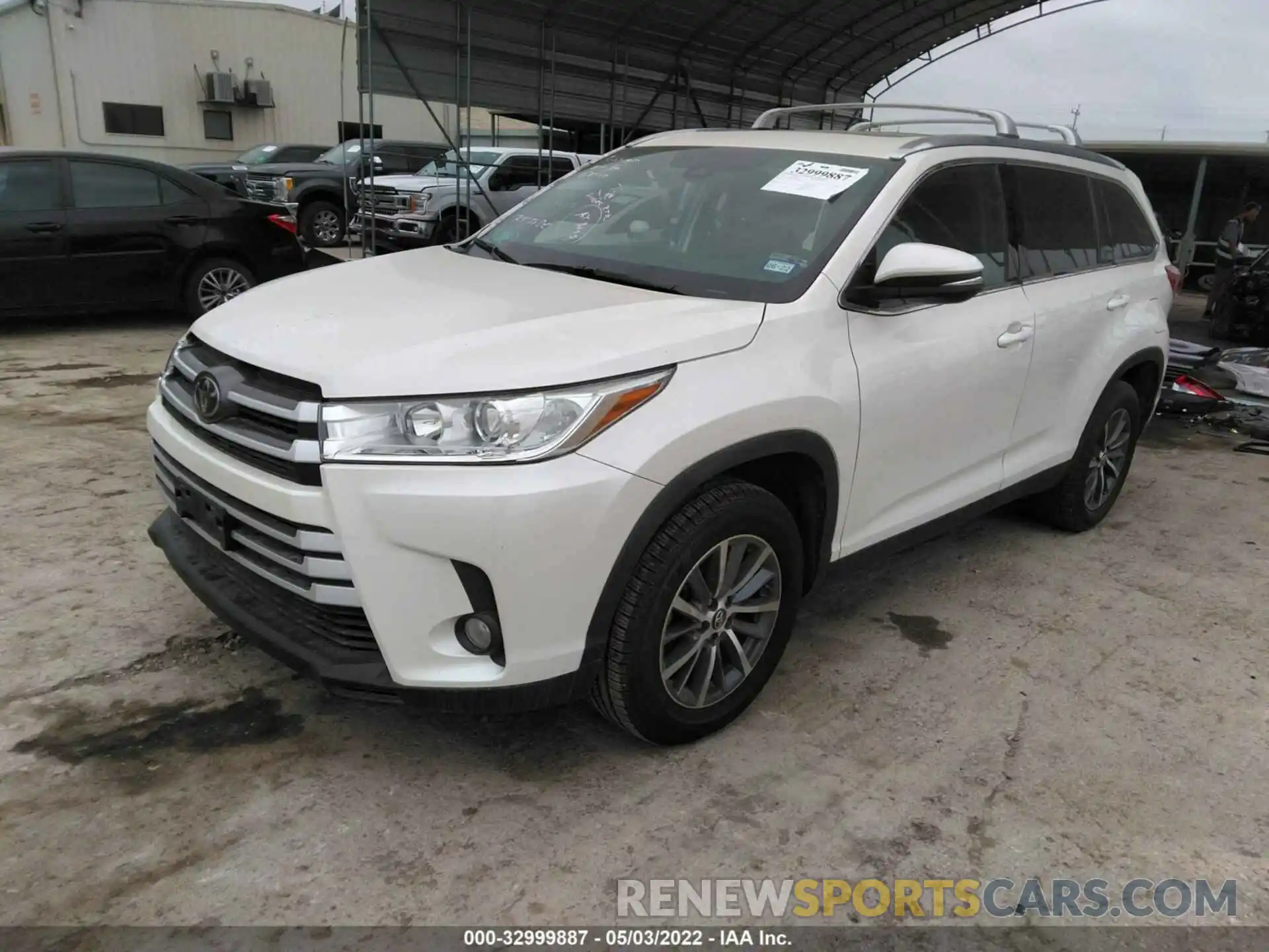 2 Фотография поврежденного автомобиля 5TDKZRFH9KS566965 TOYOTA HIGHLANDER 2019