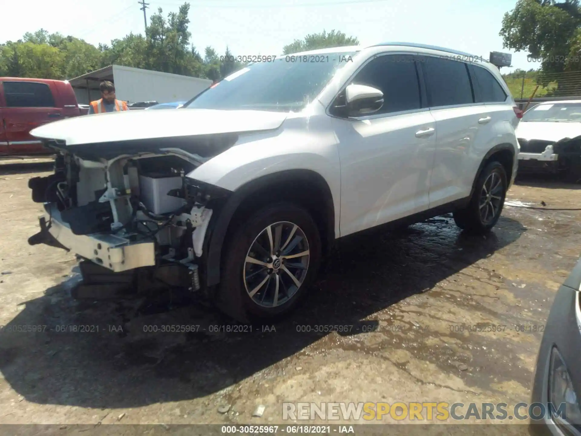 2 Фотография поврежденного автомобиля 5TDKZRFH9KS568960 TOYOTA HIGHLANDER 2019