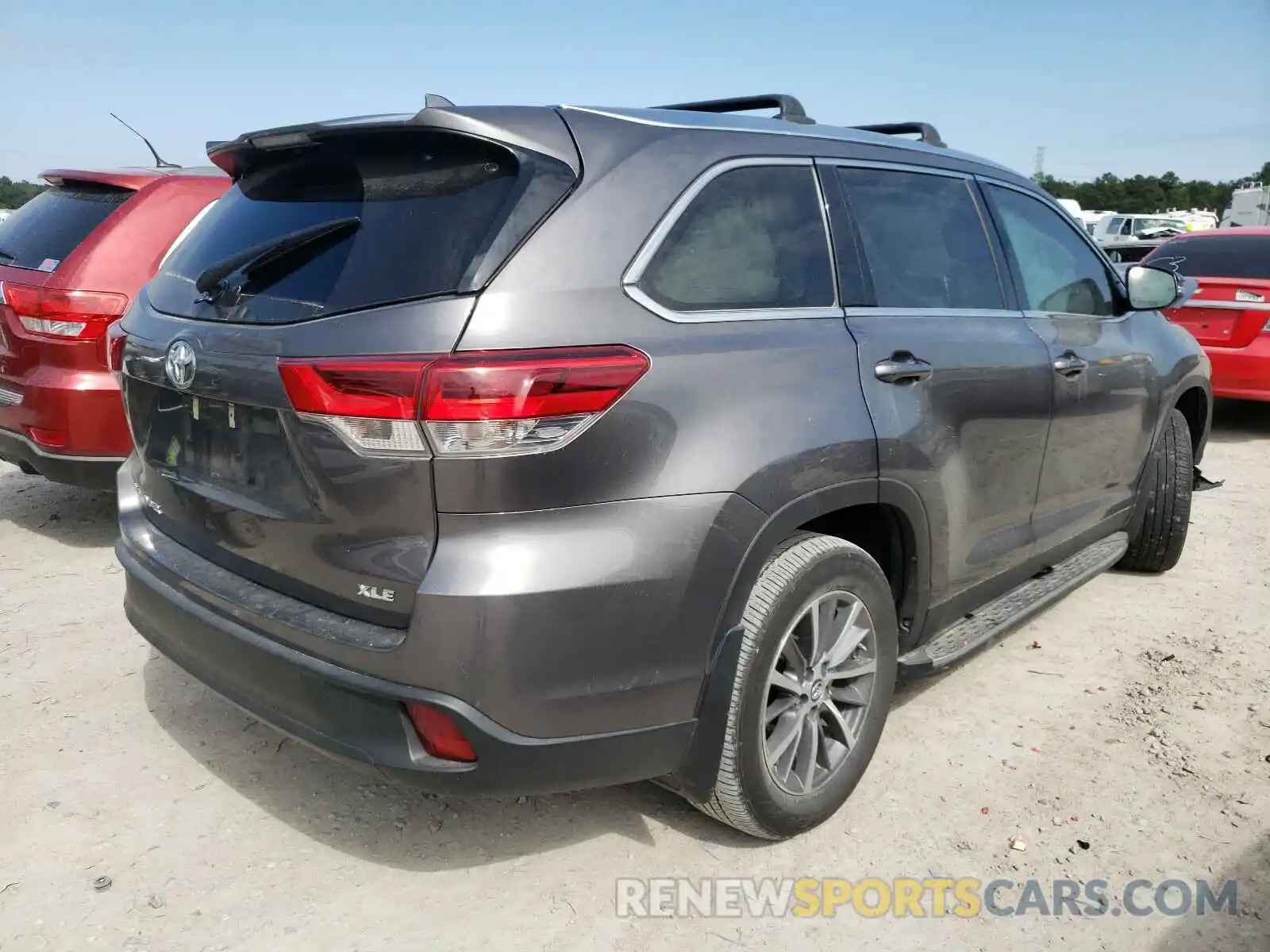 4 Фотография поврежденного автомобиля 5TDKZRFH9KS571535 TOYOTA HIGHLANDER 2019