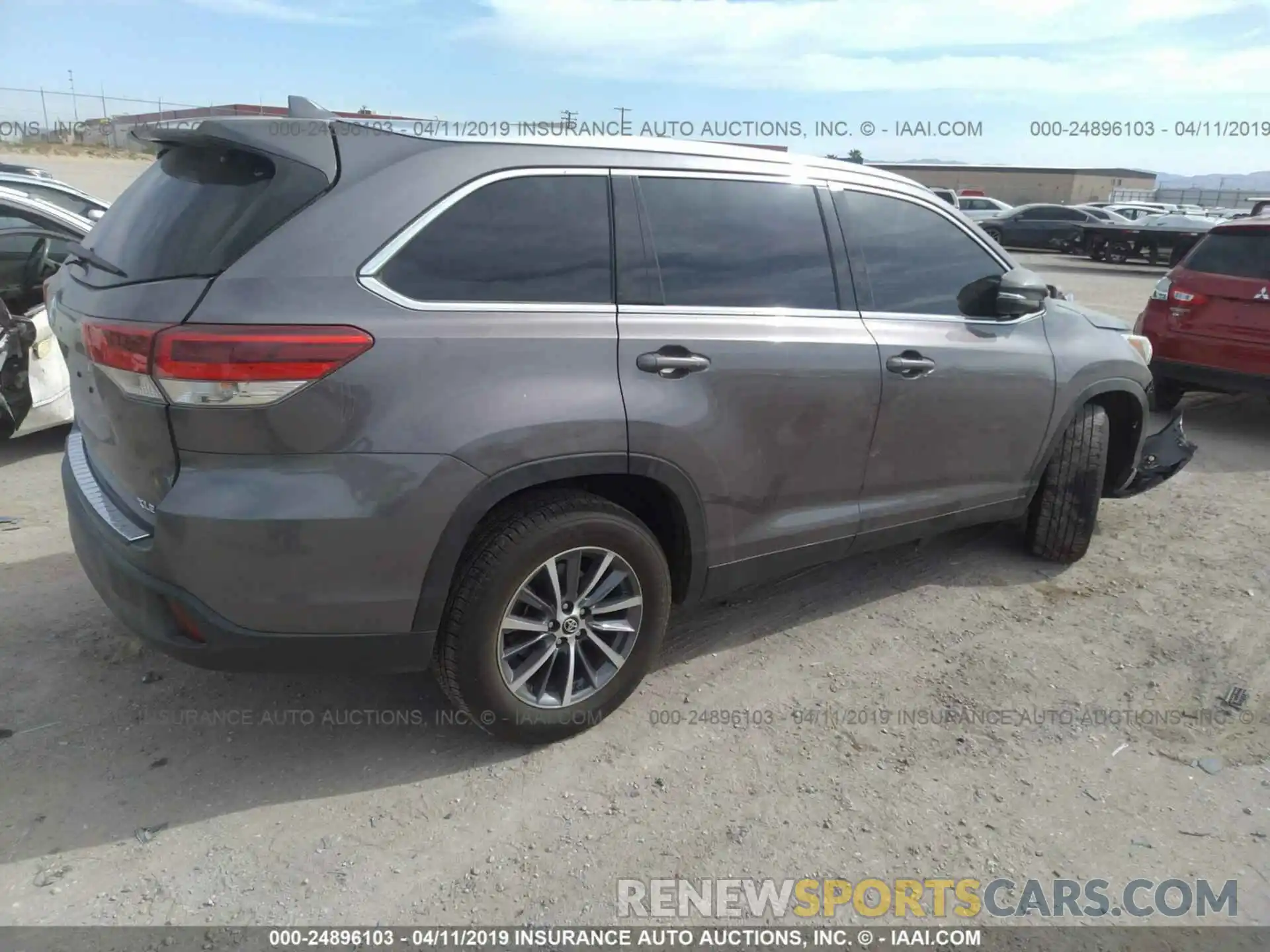 4 Фотография поврежденного автомобиля 5TDKZRFHXKS306459 TOYOTA HIGHLANDER 2019