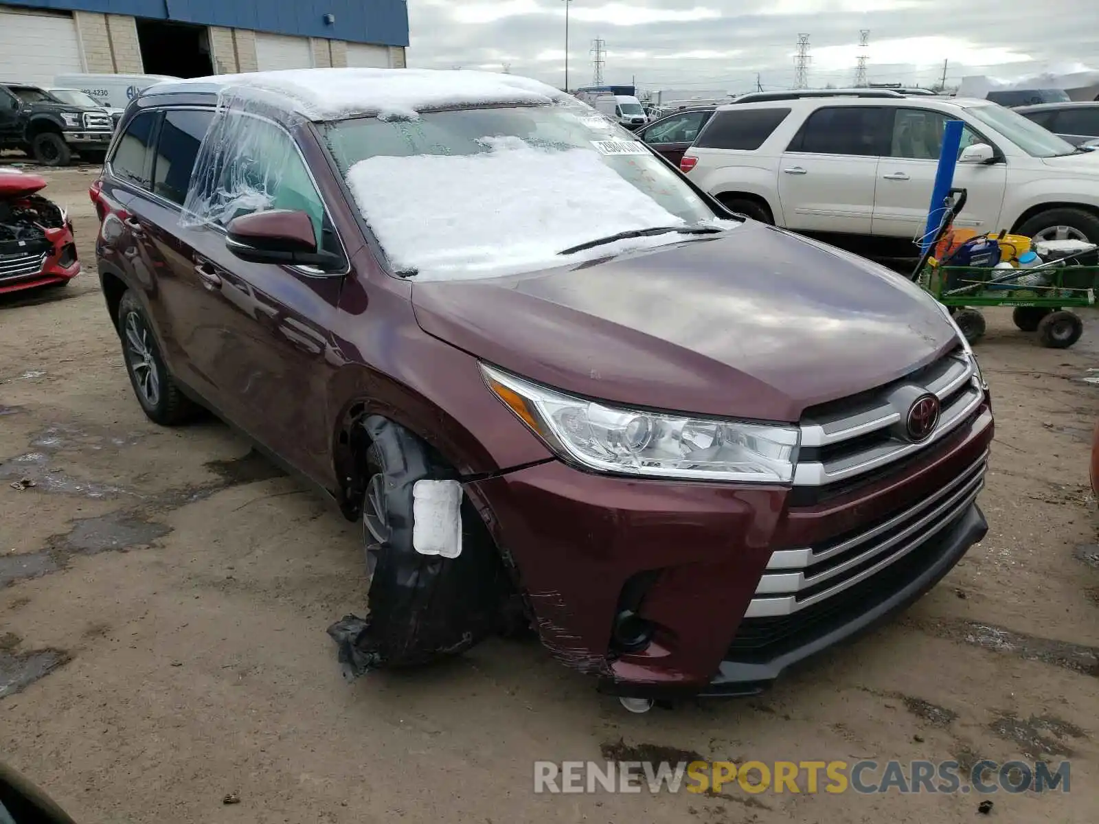 1 Photograph of a damaged car 5TDKZRFHXKS308812 TOYOTA HIGHLANDER 2019