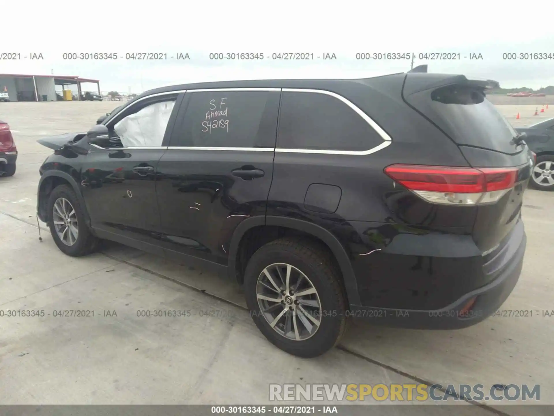 3 Photograph of a damaged car 5TDKZRFHXKS316764 TOYOTA HIGHLANDER 2019