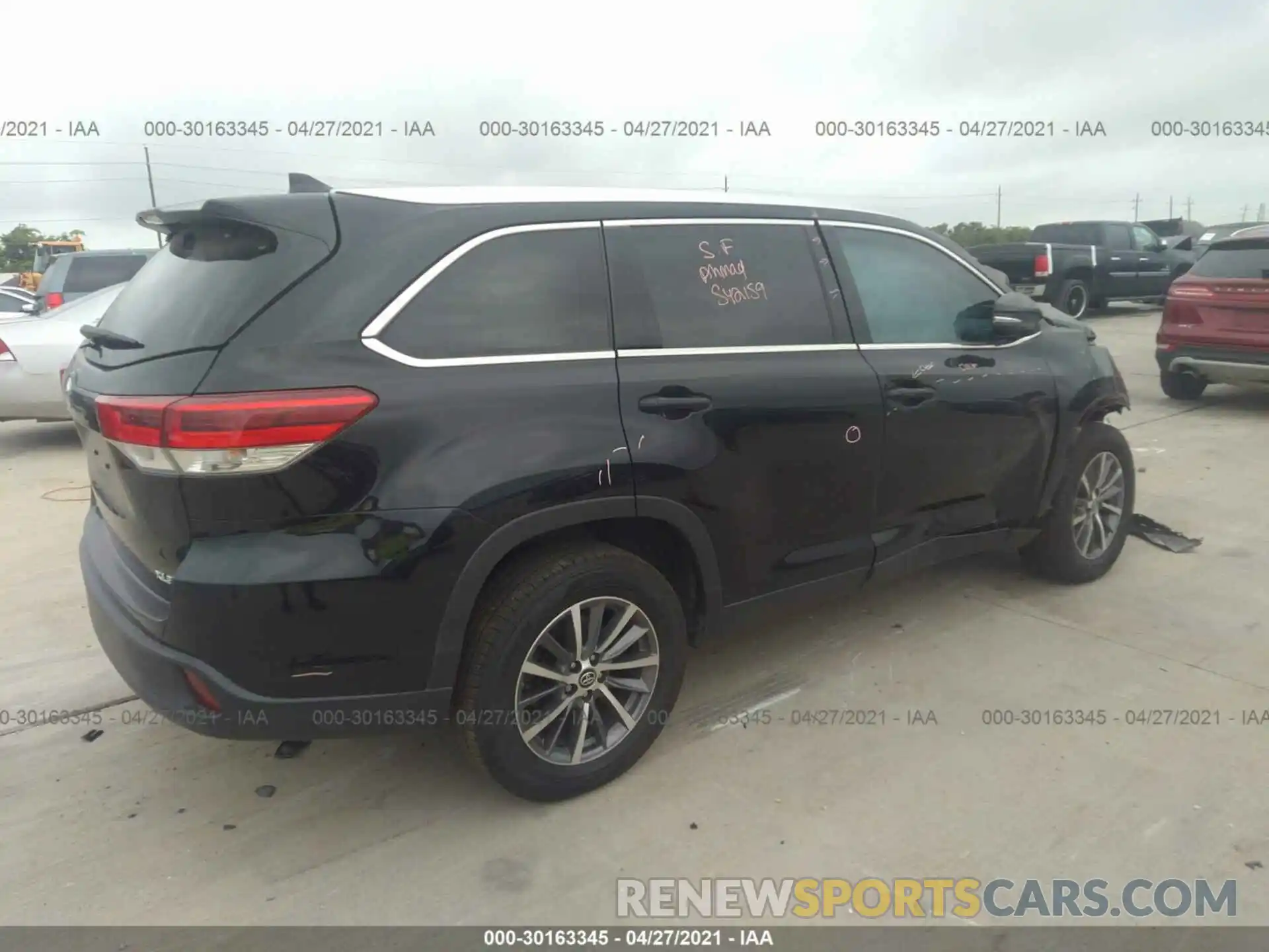 4 Фотография поврежденного автомобиля 5TDKZRFHXKS316764 TOYOTA HIGHLANDER 2019