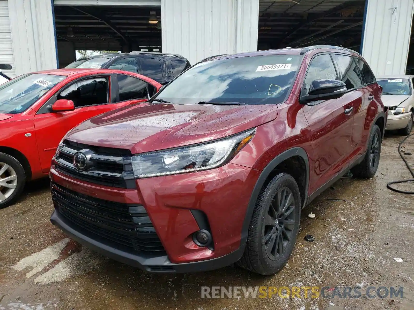 2 Photograph of a damaged car 5TDKZRFHXKS317946 TOYOTA HIGHLANDER 2019