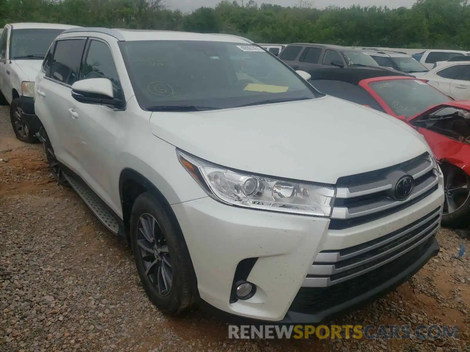 1 Фотография поврежденного автомобиля 5TDKZRFHXKS321933 TOYOTA HIGHLANDER 2019