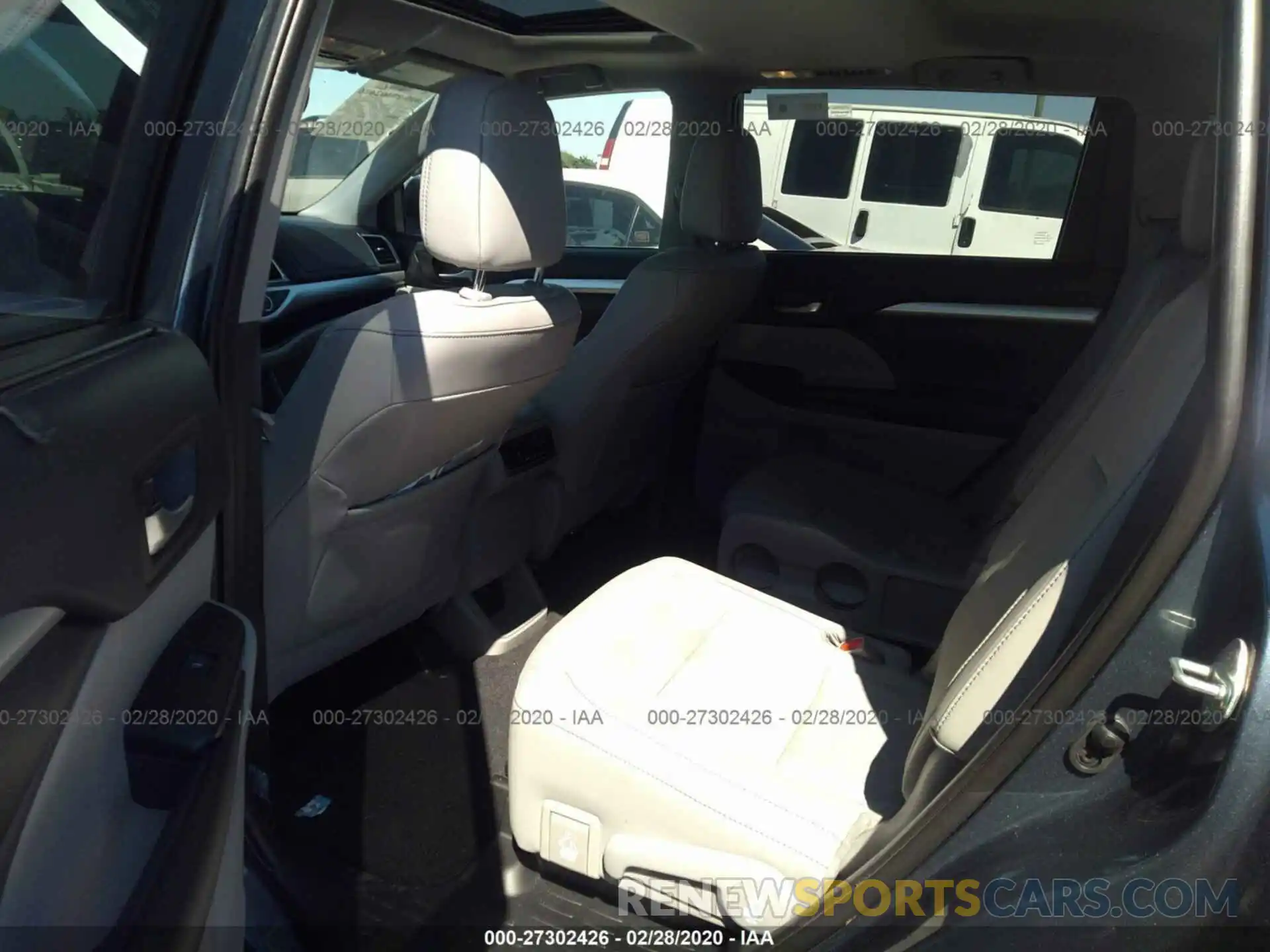 8 Фотография поврежденного автомобиля 5TDKZRFHXKS322189 TOYOTA HIGHLANDER 2019