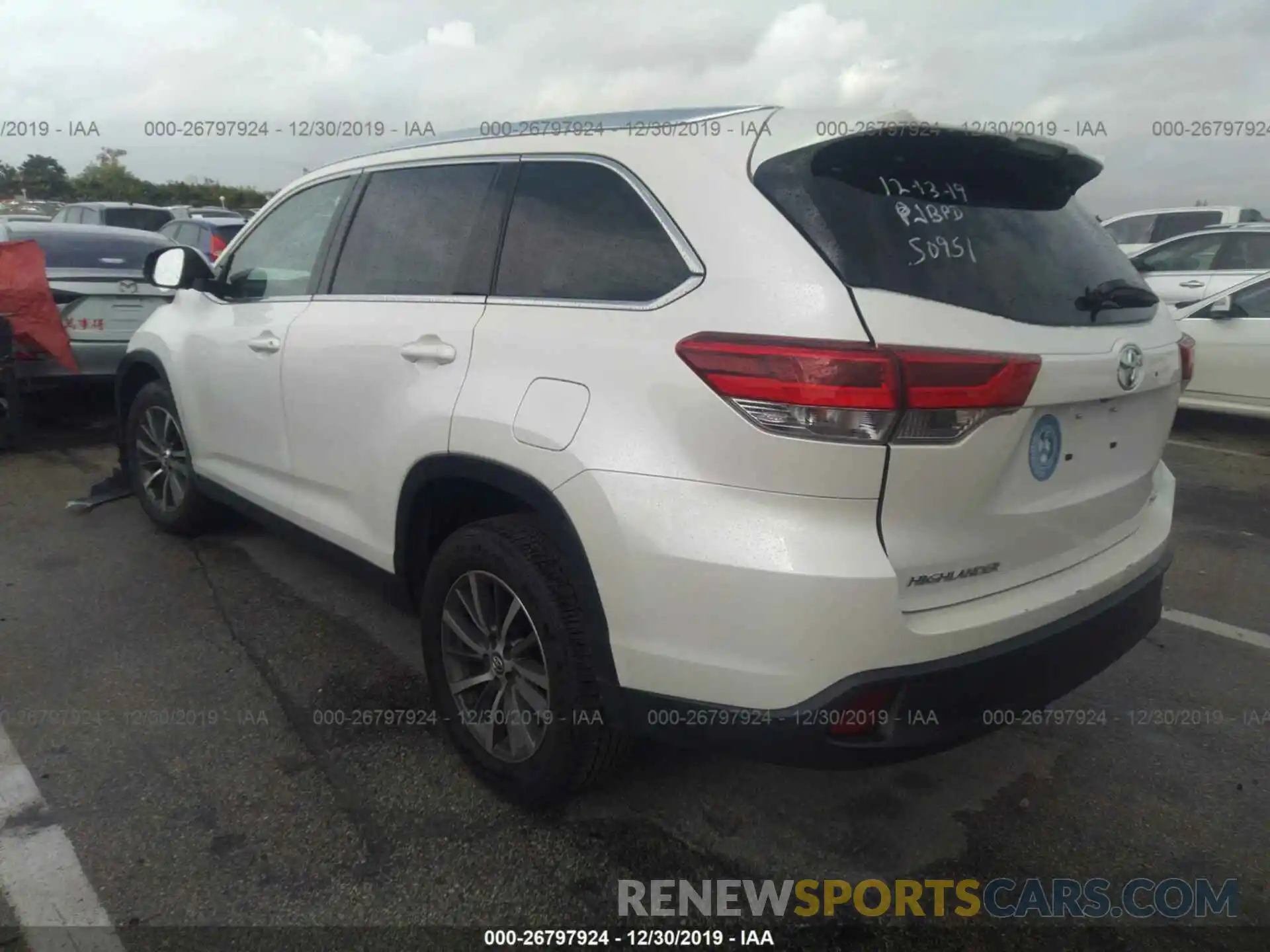 3 Фотография поврежденного автомобиля 5TDKZRFHXKS332348 TOYOTA HIGHLANDER 2019