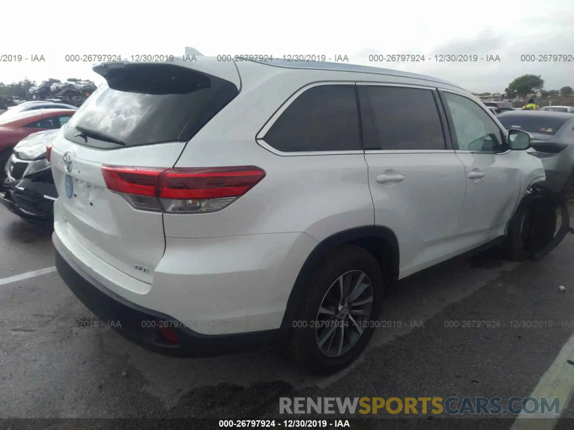 4 Фотография поврежденного автомобиля 5TDKZRFHXKS332348 TOYOTA HIGHLANDER 2019