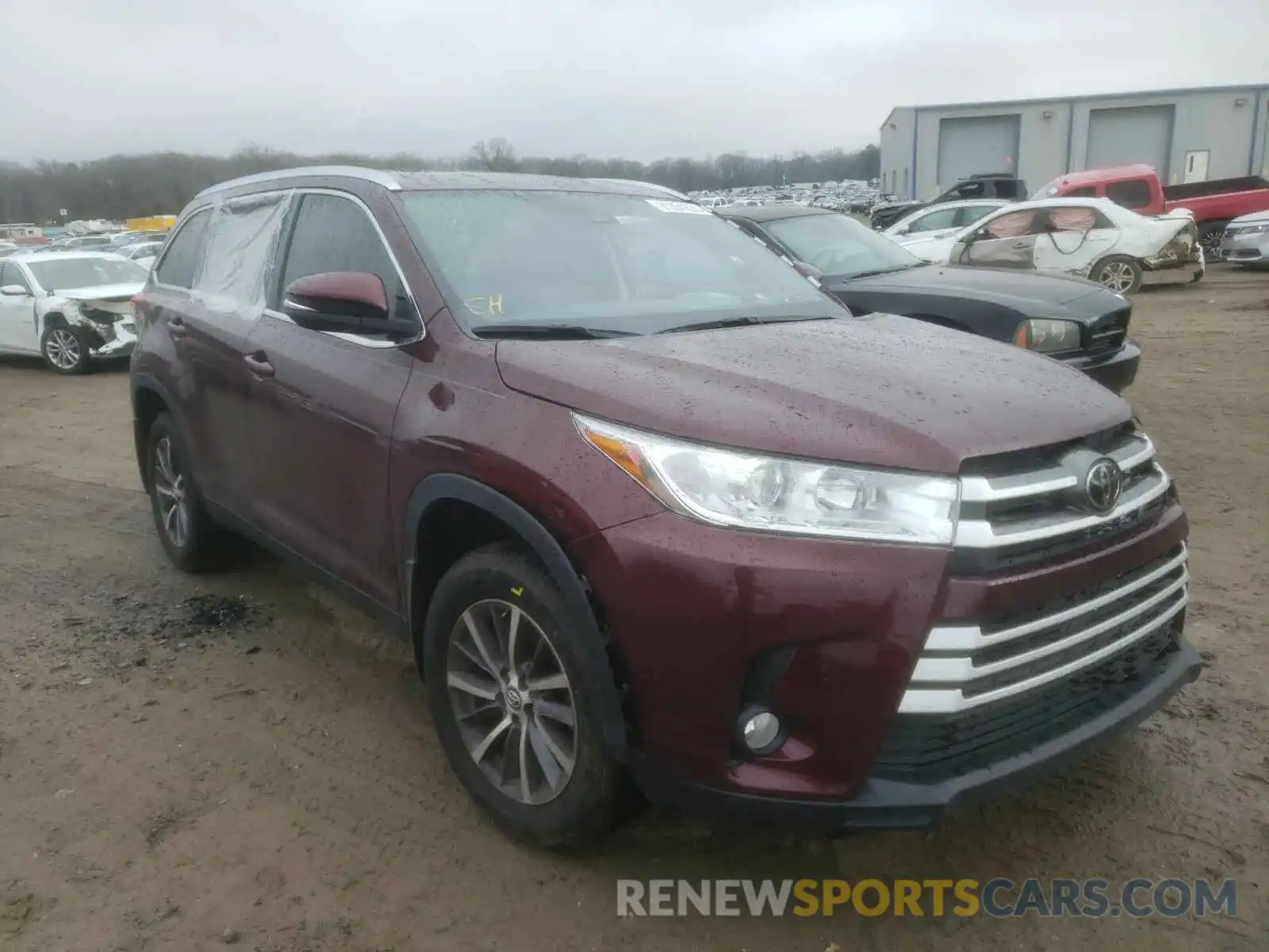 1 Photograph of a damaged car 5TDKZRFHXKS336254 TOYOTA HIGHLANDER 2019