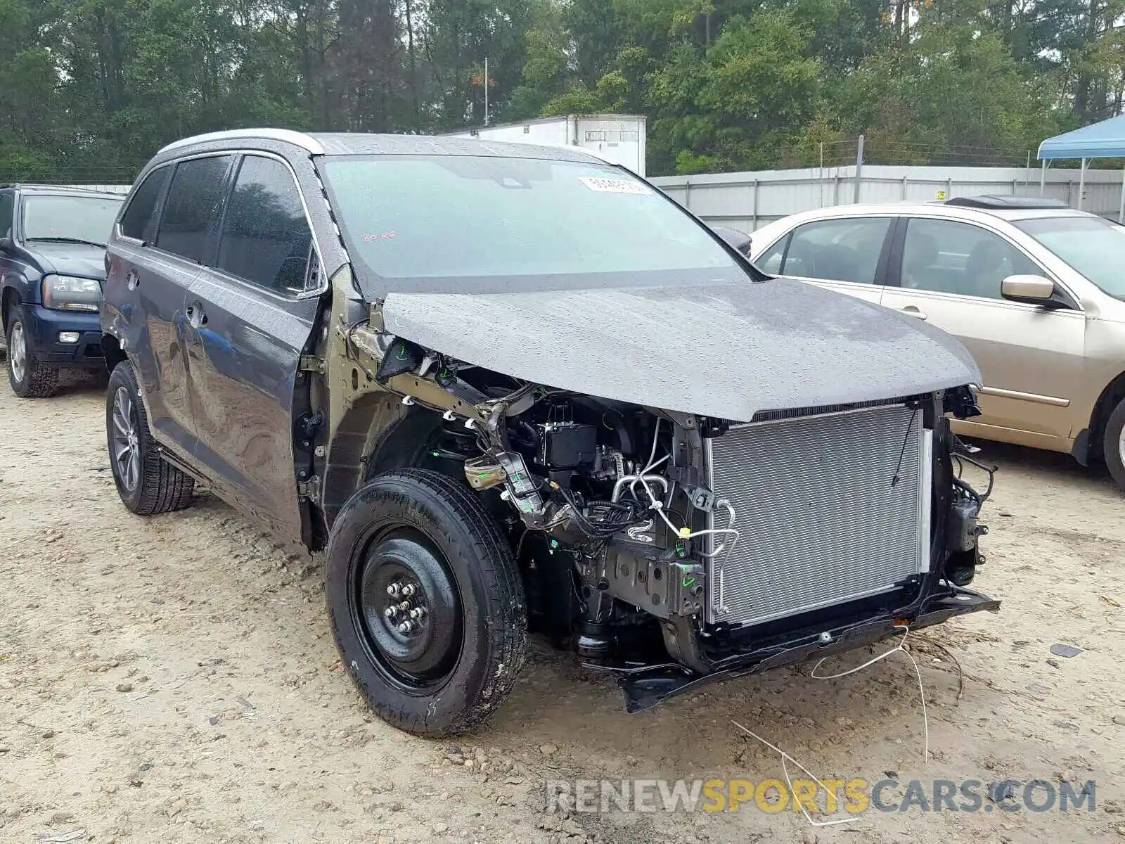 1 Photograph of a damaged car 5TDKZRFHXKS337842 TOYOTA HIGHLANDER 2019