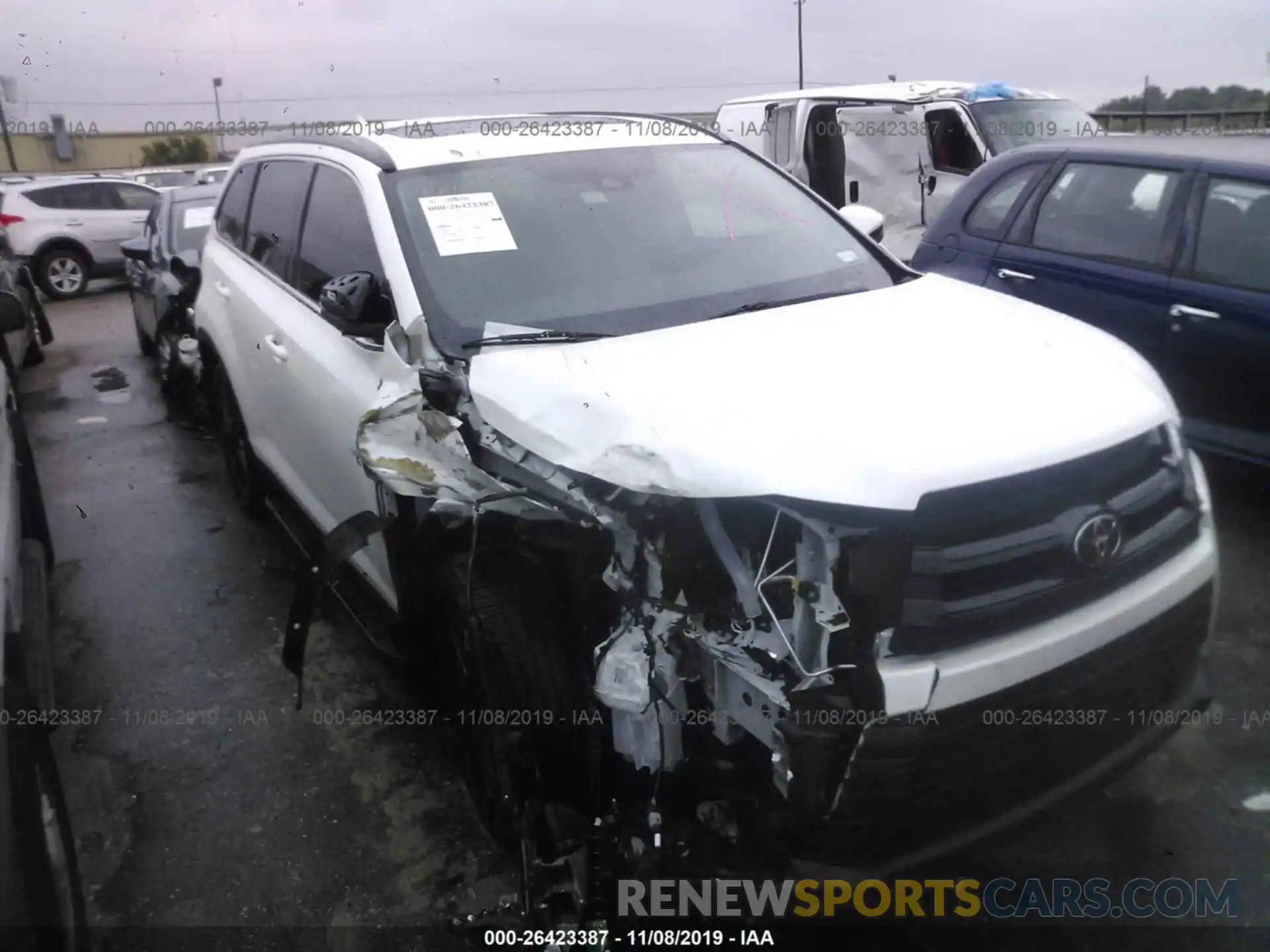 1 Photograph of a damaged car 5TDKZRFHXKS340918 TOYOTA HIGHLANDER 2019