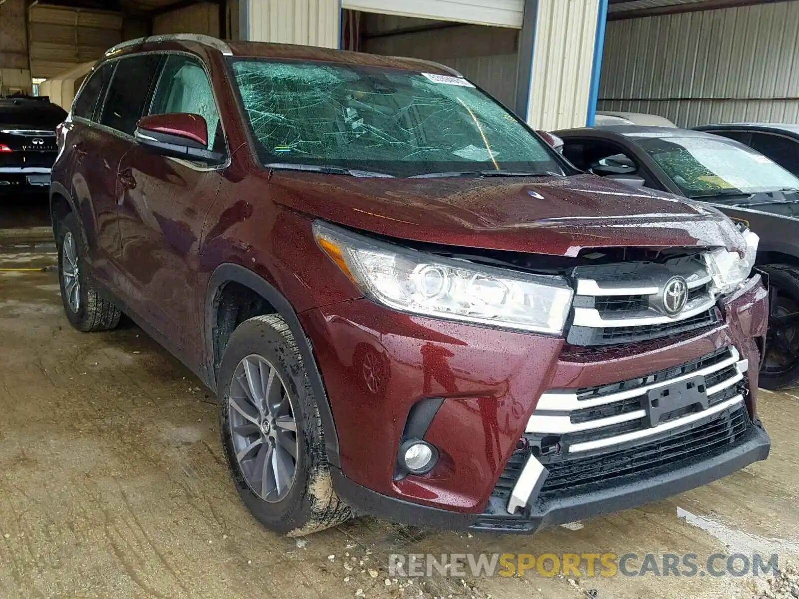 1 Photograph of a damaged car 5TDKZRFHXKS349229 TOYOTA HIGHLANDER 2019