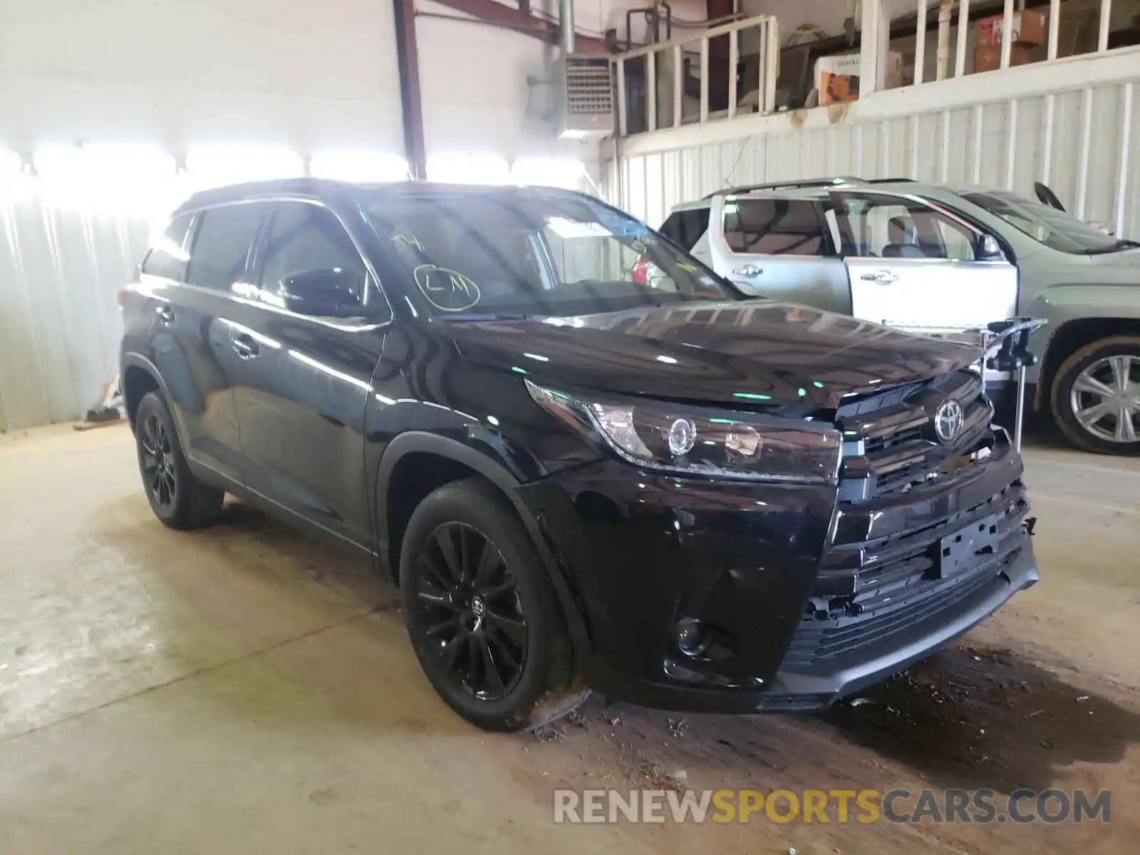 1 Photograph of a damaged car 5TDKZRFHXKS353944 TOYOTA HIGHLANDER 2019