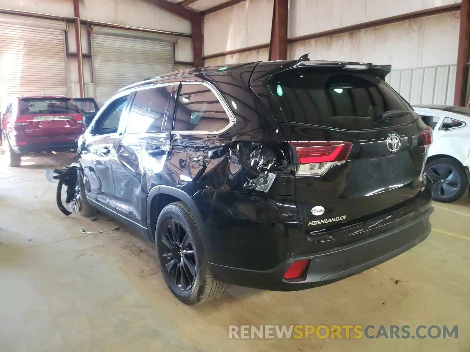 3 Photograph of a damaged car 5TDKZRFHXKS353944 TOYOTA HIGHLANDER 2019