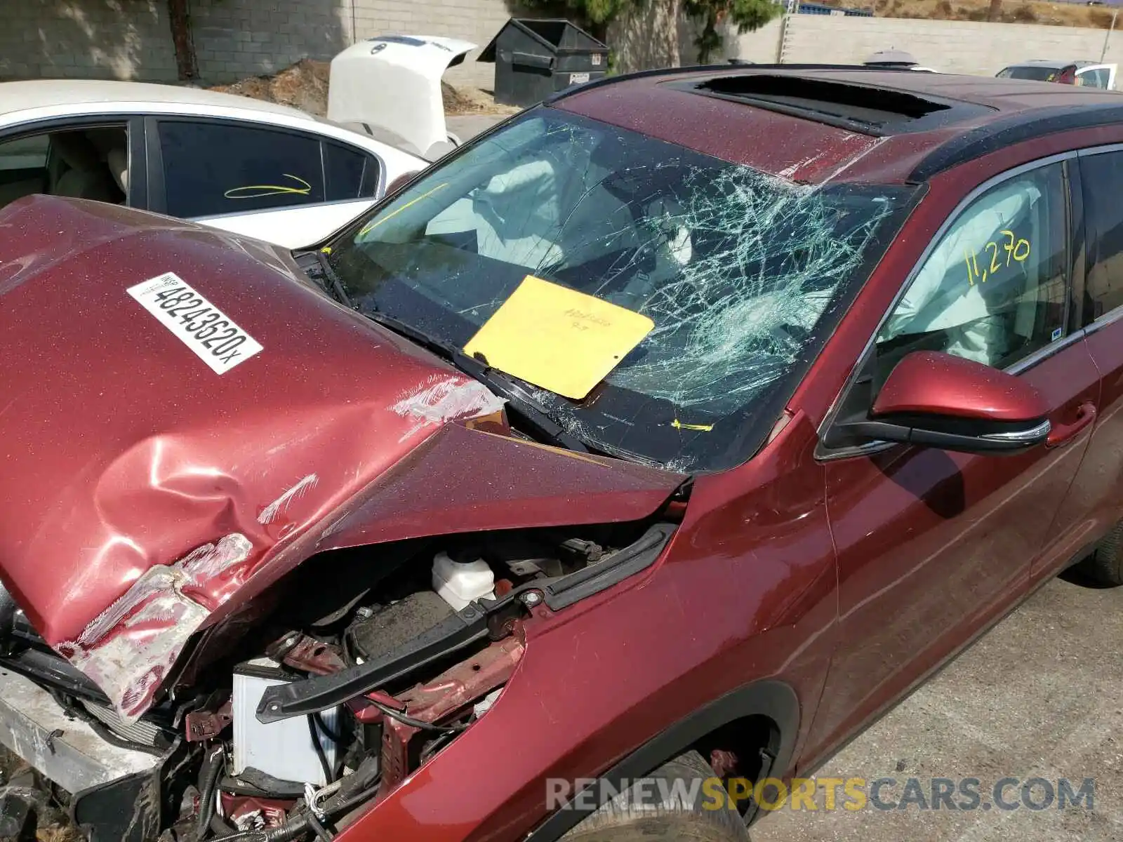 9 Photograph of a damaged car 5TDKZRFHXKS355094 TOYOTA HIGHLANDER 2019