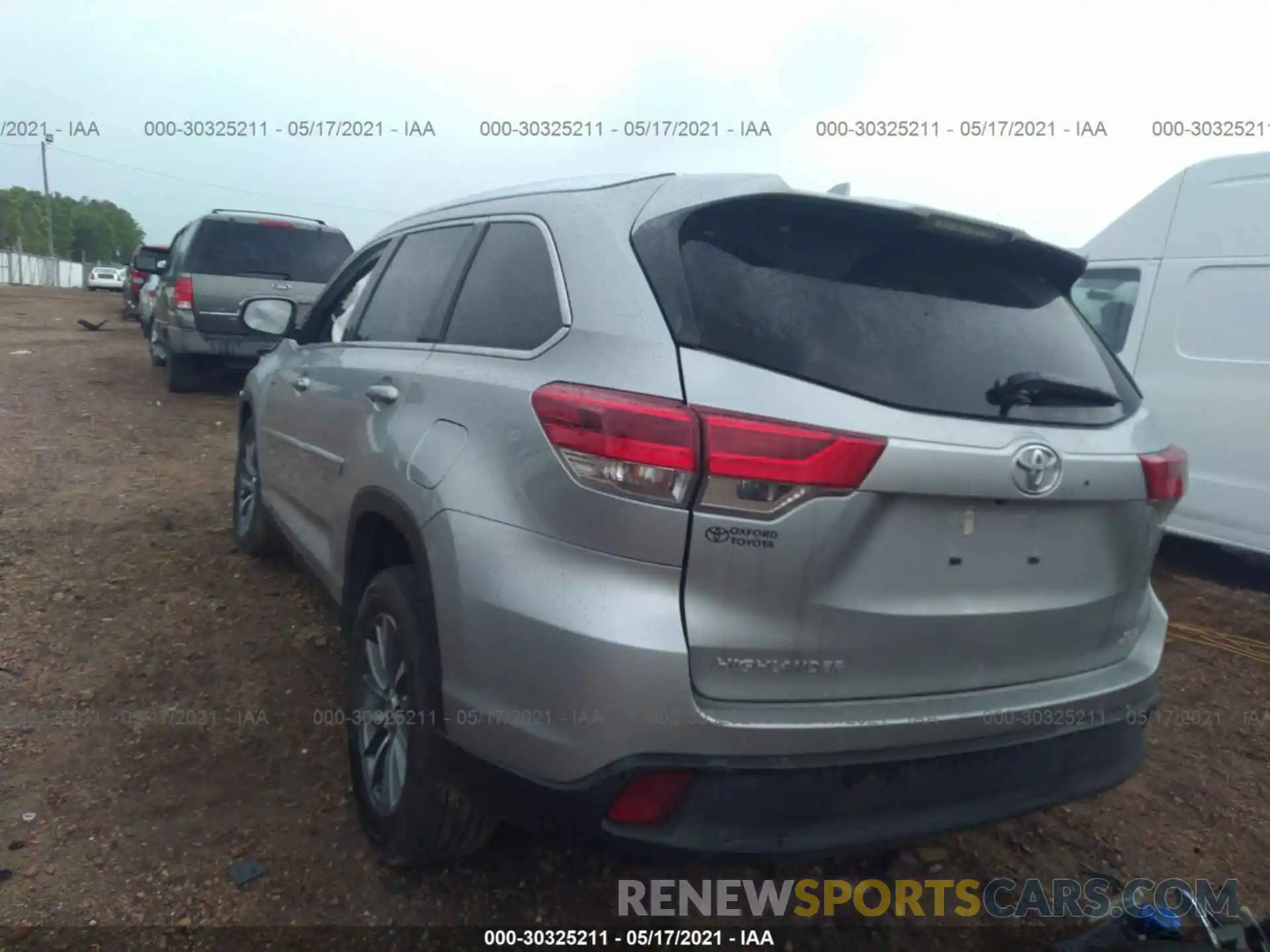 3 Фотография поврежденного автомобиля 5TDKZRFHXKS367665 TOYOTA HIGHLANDER 2019