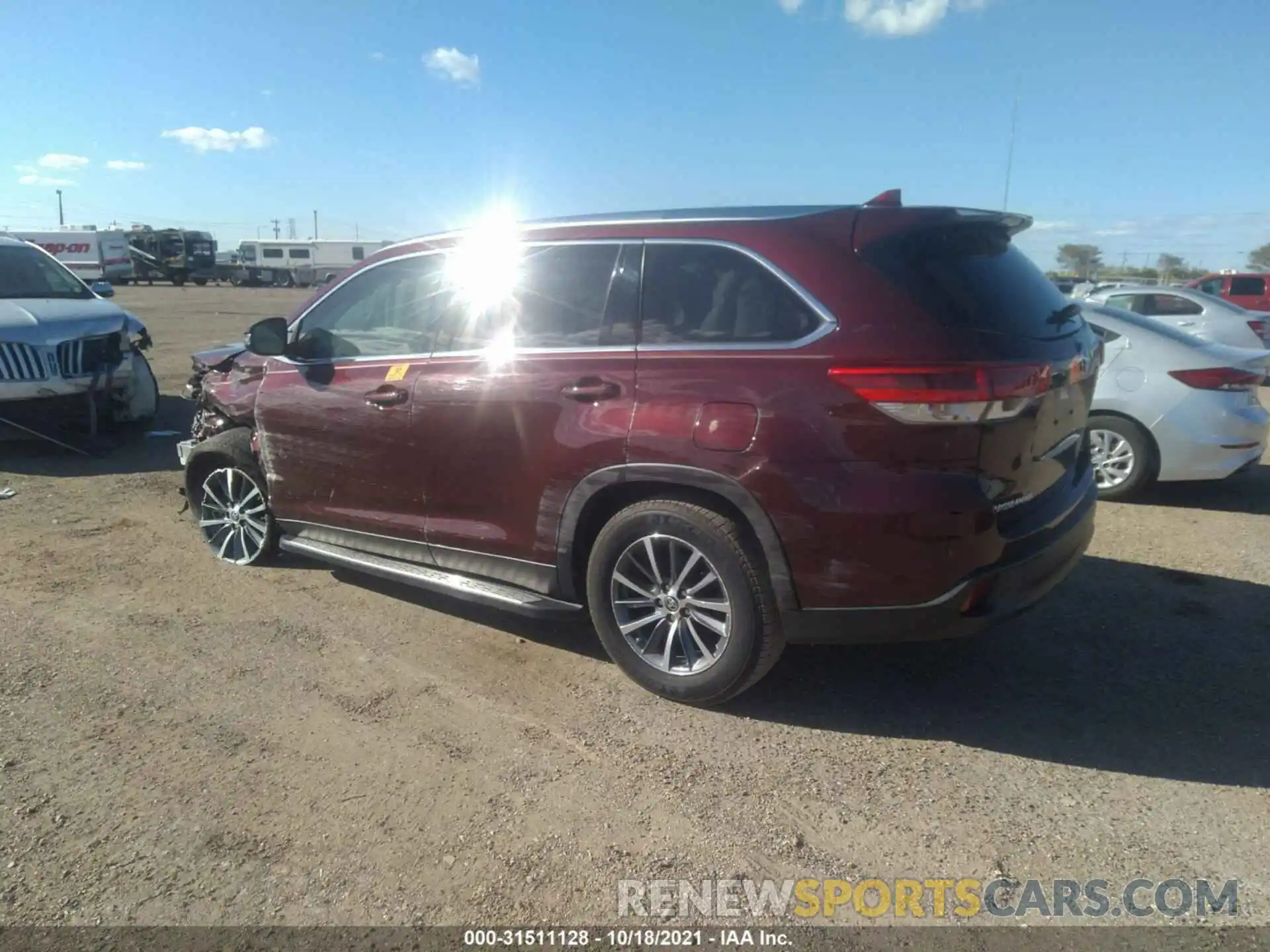 3 Фотография поврежденного автомобиля 5TDKZRFHXKS370355 TOYOTA HIGHLANDER 2019