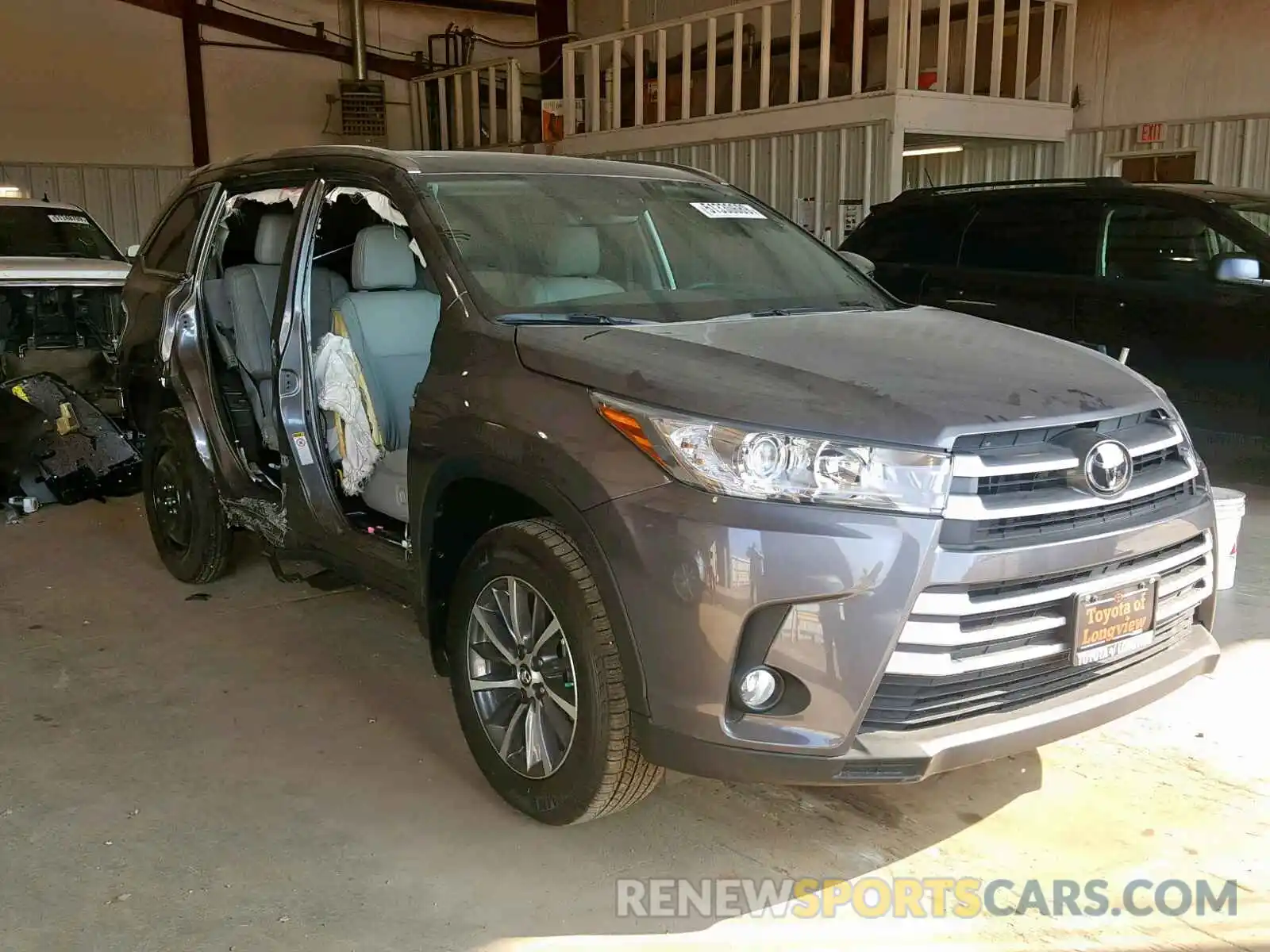 1 Photograph of a damaged car 5TDKZRFHXKS551018 TOYOTA HIGHLANDER 2019